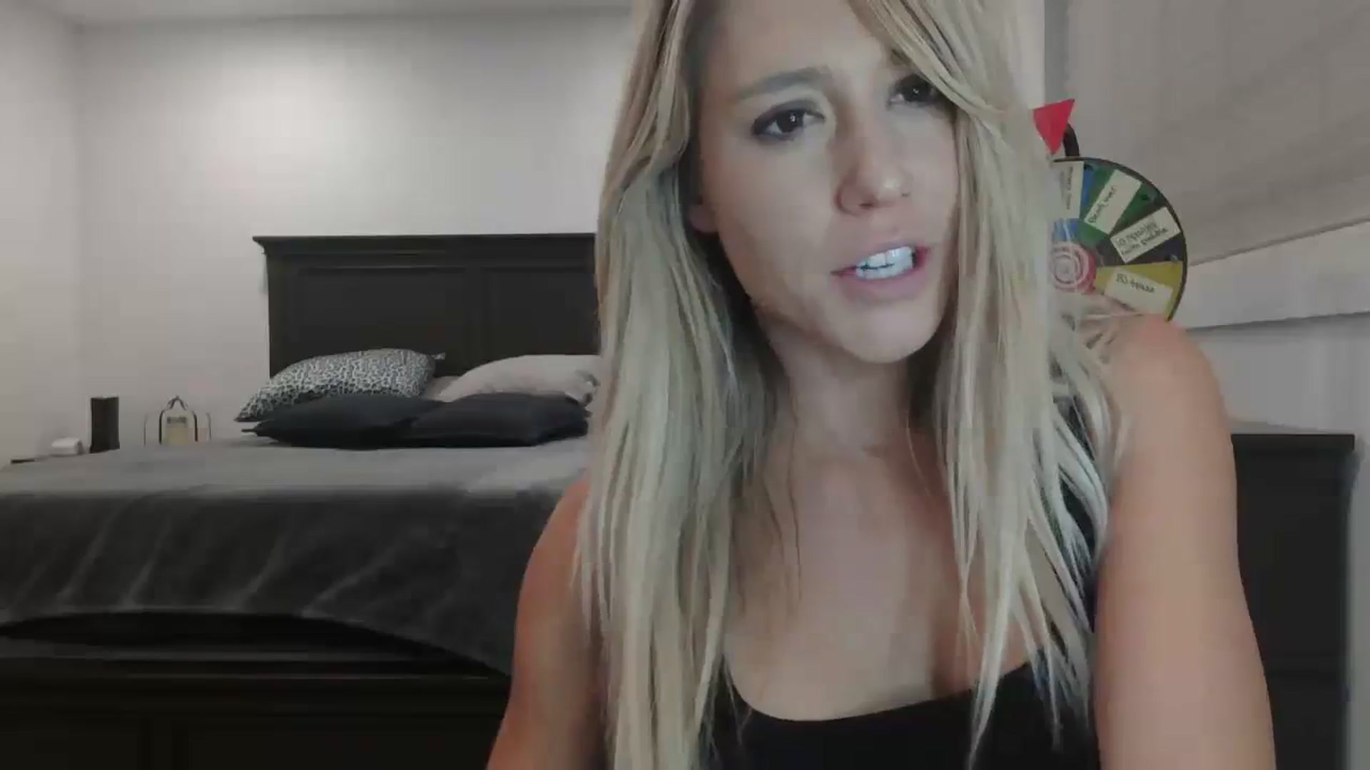 Gallery image thumbnail from blondmilf92's myfreecams stream on, 12/19/2023, 07:12 image 17 of 20