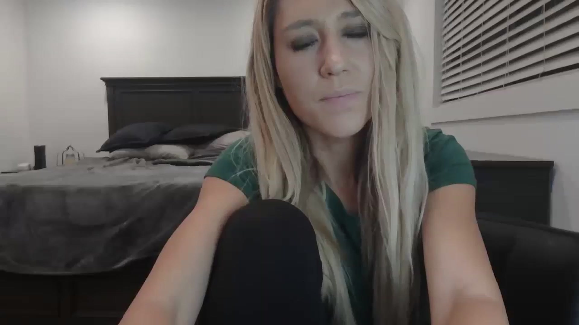 Gallery image thumbnail from blondmilf92's myfreecams stream on, 12/22/2023, 07:36 image 3 of 20