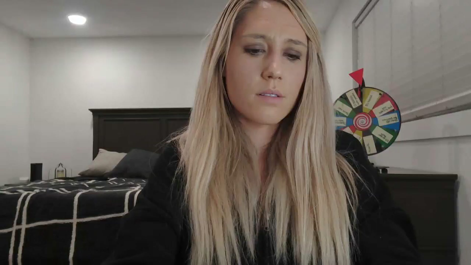 Gallery image thumbnail from blondmilf92's myfreecams stream on, 01/10/2024, 05:37 image 11 of 20
