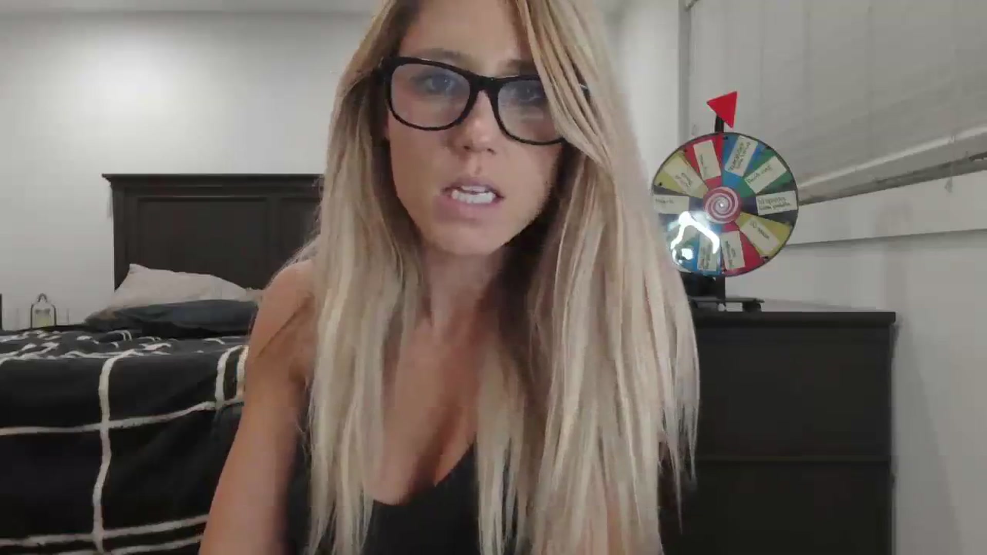 Gallery image thumbnail from blondmilf92's myfreecams stream on, 01/10/2024, 07:58 image 20 of 20