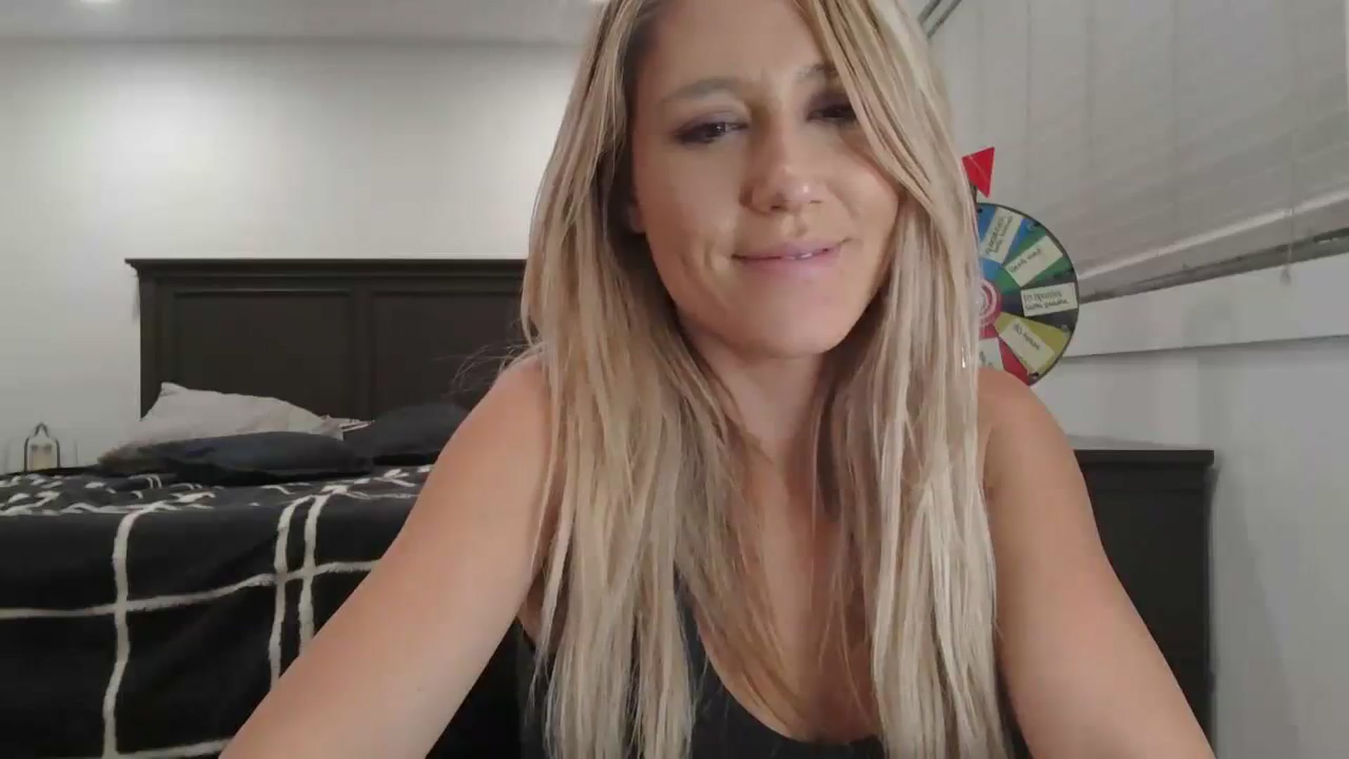 Gallery image thumbnail from blondmilf92's myfreecams stream on, 01/10/2024, 07:58 image 16 of 20