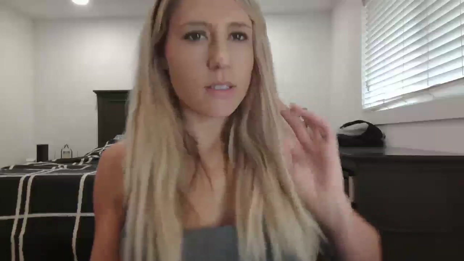 Gallery image thumbnail from blondmilf92's myfreecams stream on, 01/10/2024, 20:55 image 12 of 20