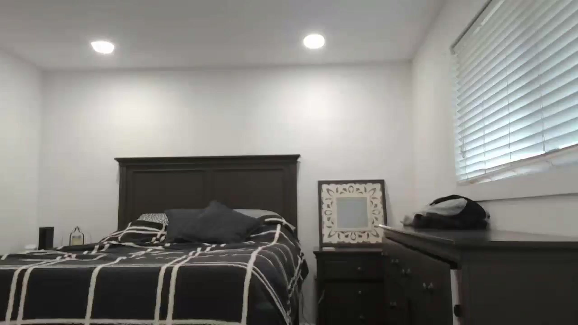 Gallery image thumbnail from blondmilf92's myfreecams stream on, 01/10/2024, 20:55 image 7 of 20