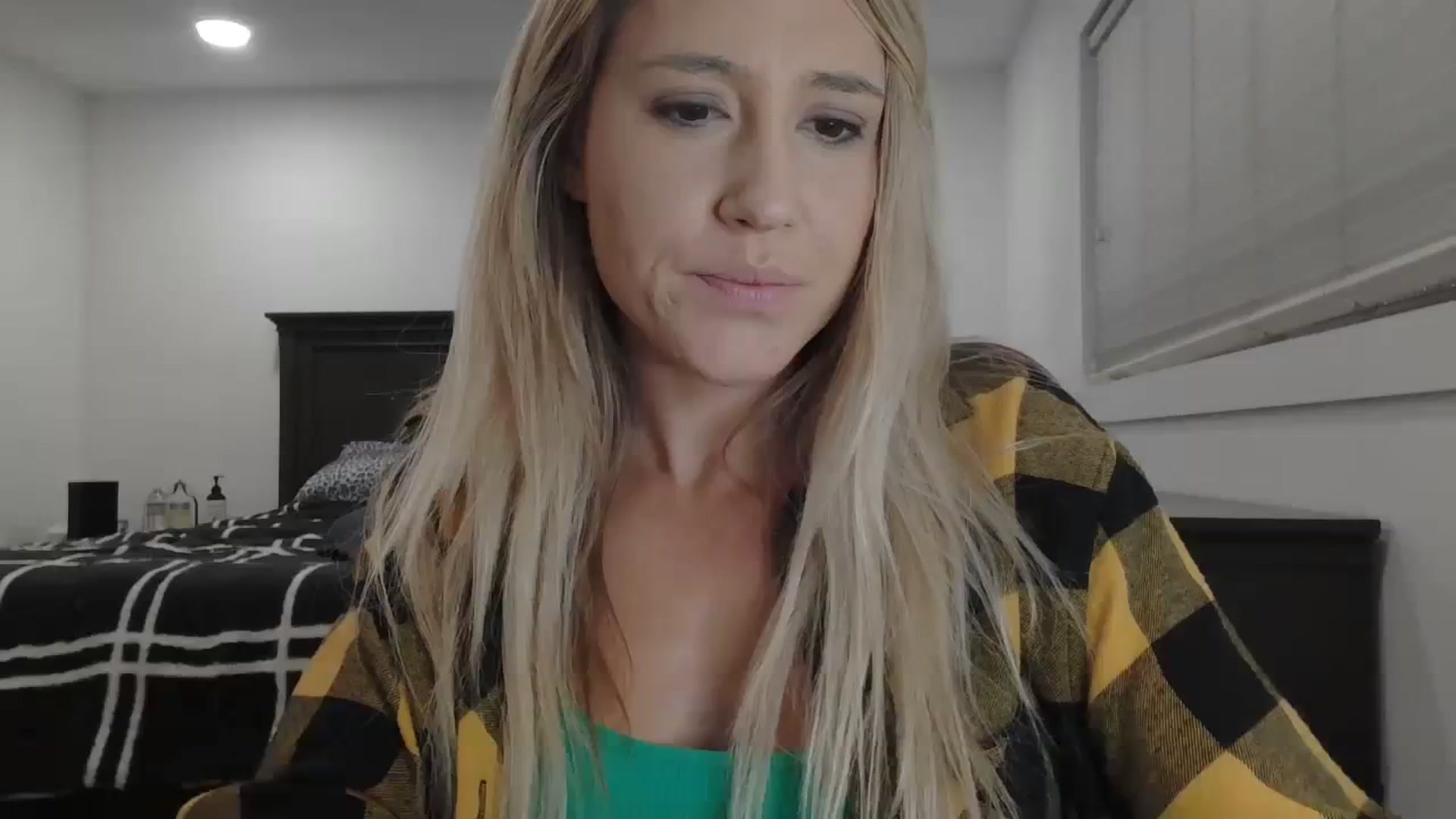 Gallery image thumbnail from blondmilf92's myfreecams stream on, 01/16/2024, 07:58 image 20 of 20