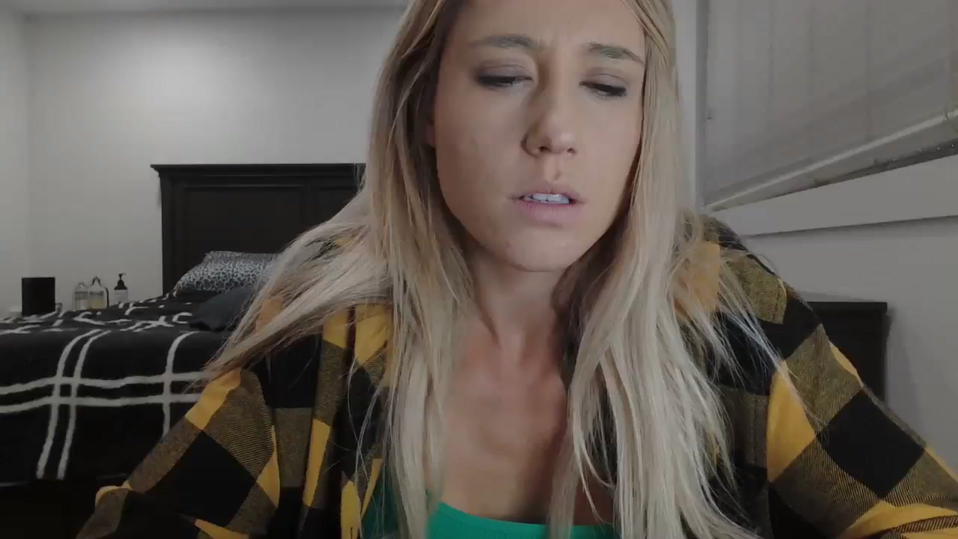 Gallery image thumbnail from blondmilf92's myfreecams stream on, 01/16/2024, 07:58 image 5 of 20
