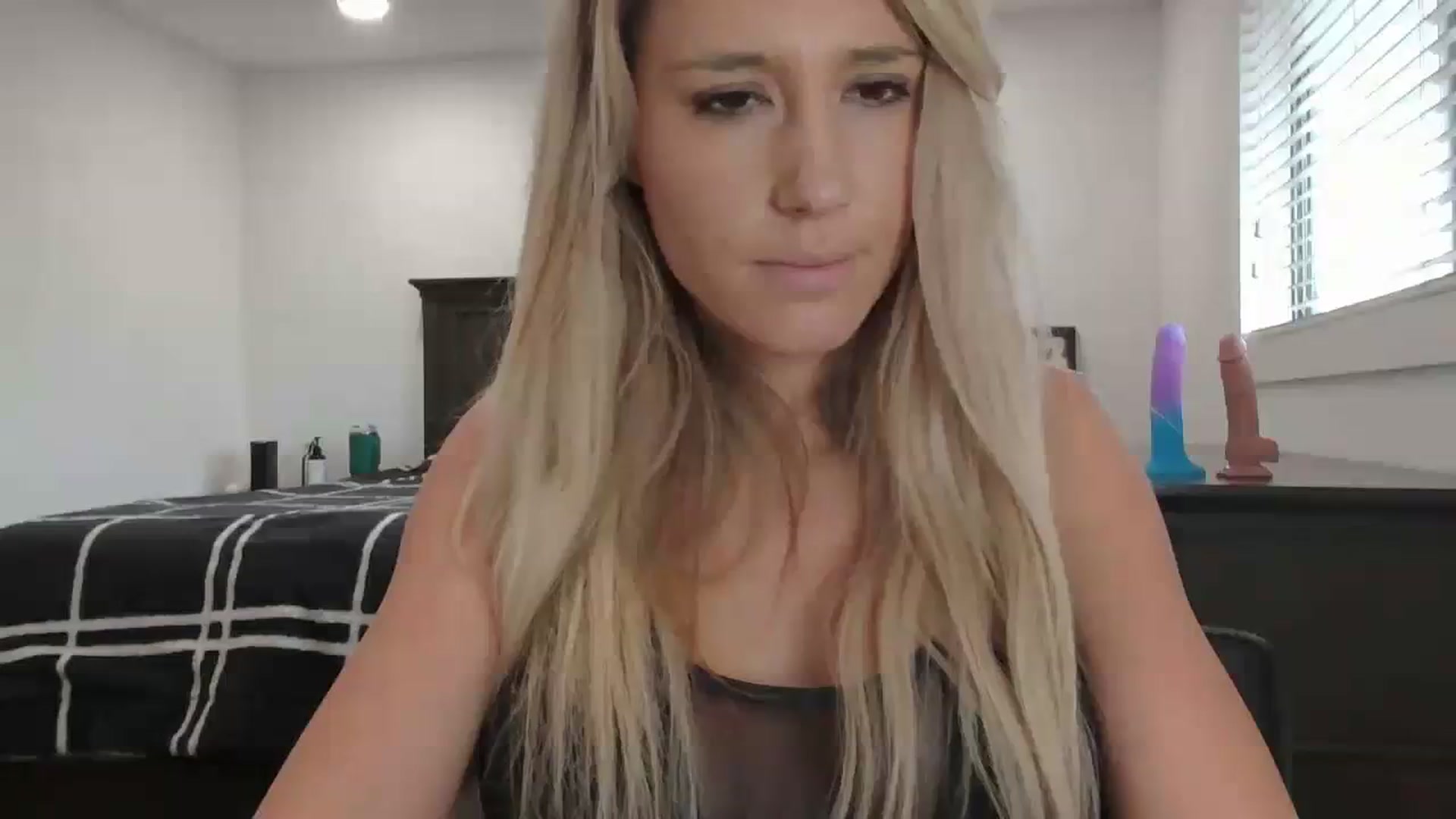 Gallery image thumbnail from blondmilf92's myfreecams stream on, 01/24/2024, 20:52 image 9 of 20