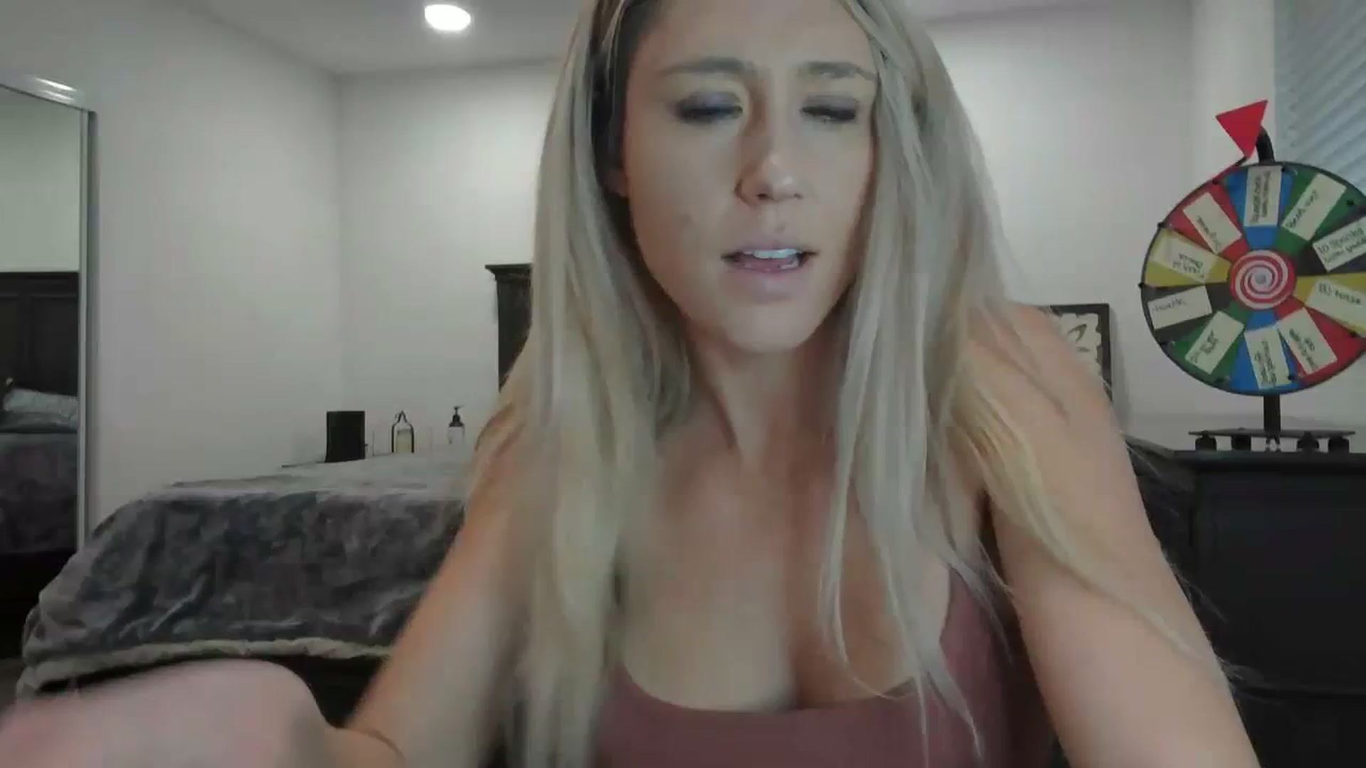 Gallery image thumbnail from blondmilf92's myfreecams stream on, 01/31/2024, 22:13 image 1 of 20