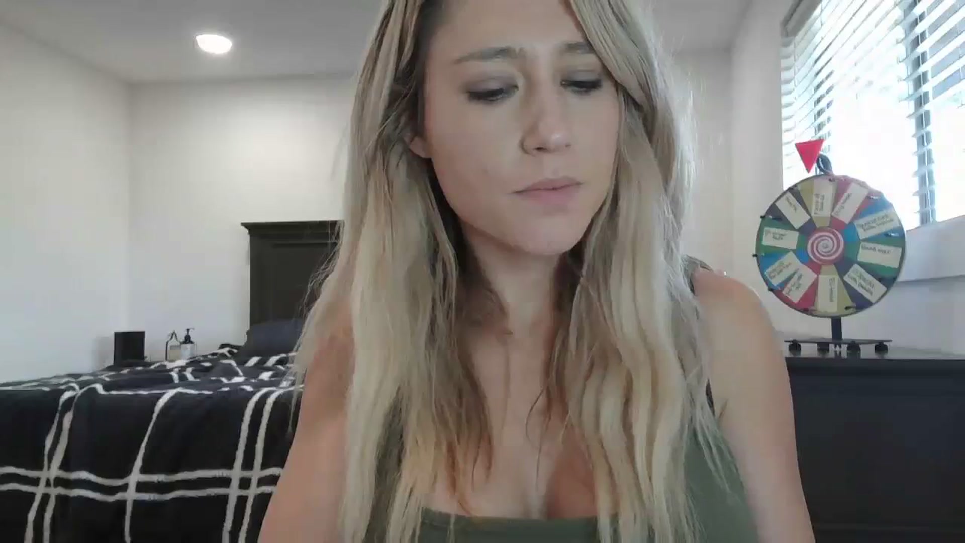 Gallery image thumbnail from blondmilf92's myfreecams stream on, 02/01/2024, 22:07 image 3 of 20