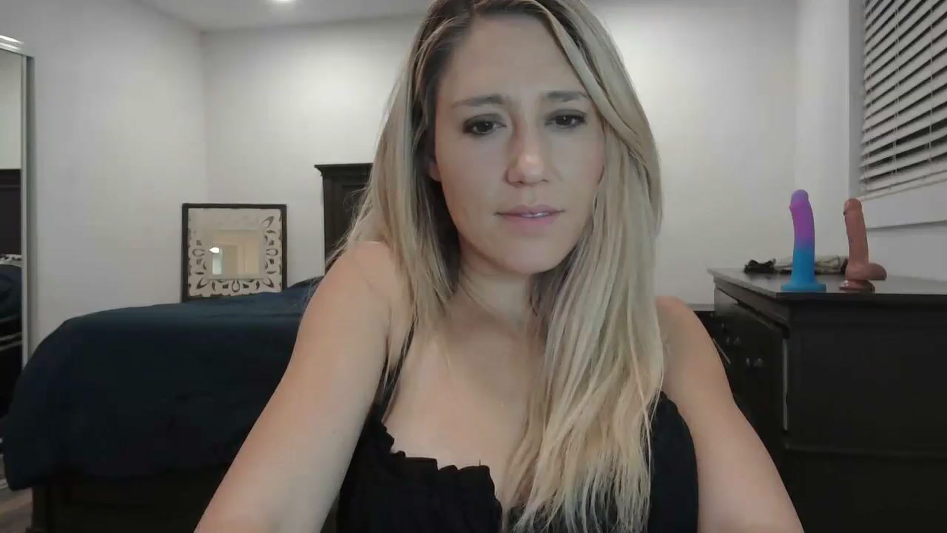 Gallery image thumbnail from blondmilf92's myfreecams stream on, 02/13/2024, 06:22 image 17 of 20