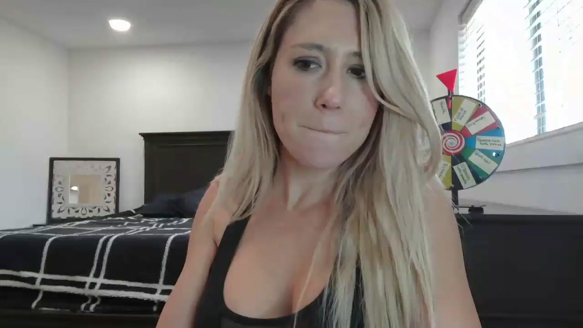 Gallery image thumbnail from blondmilf92's myfreecams stream on, 02/16/2024, 22:23 image 20 of 20