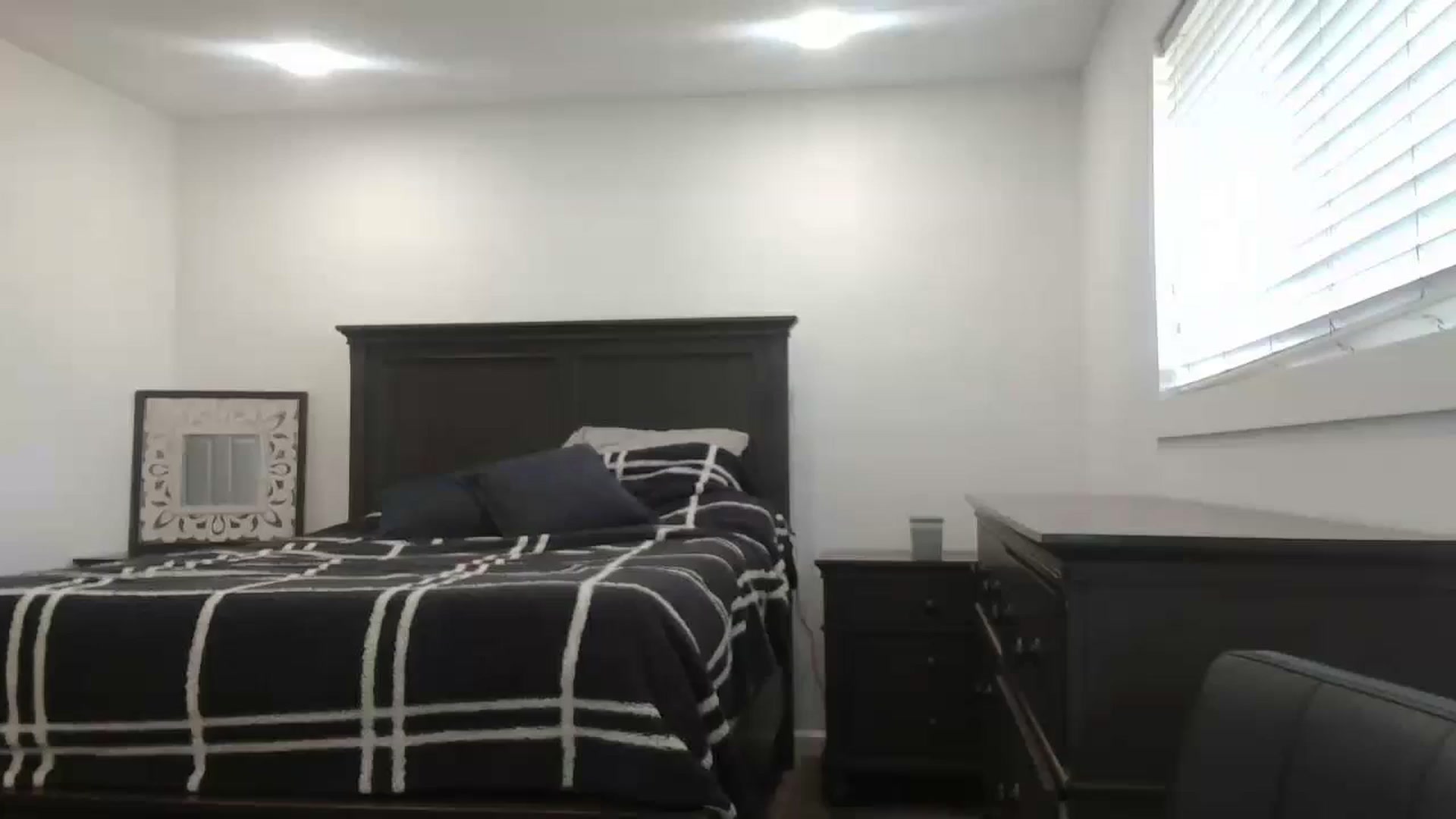 Gallery image thumbnail from blondmilf92's myfreecams stream on, 02/20/2024, 20:33 image 18 of 20