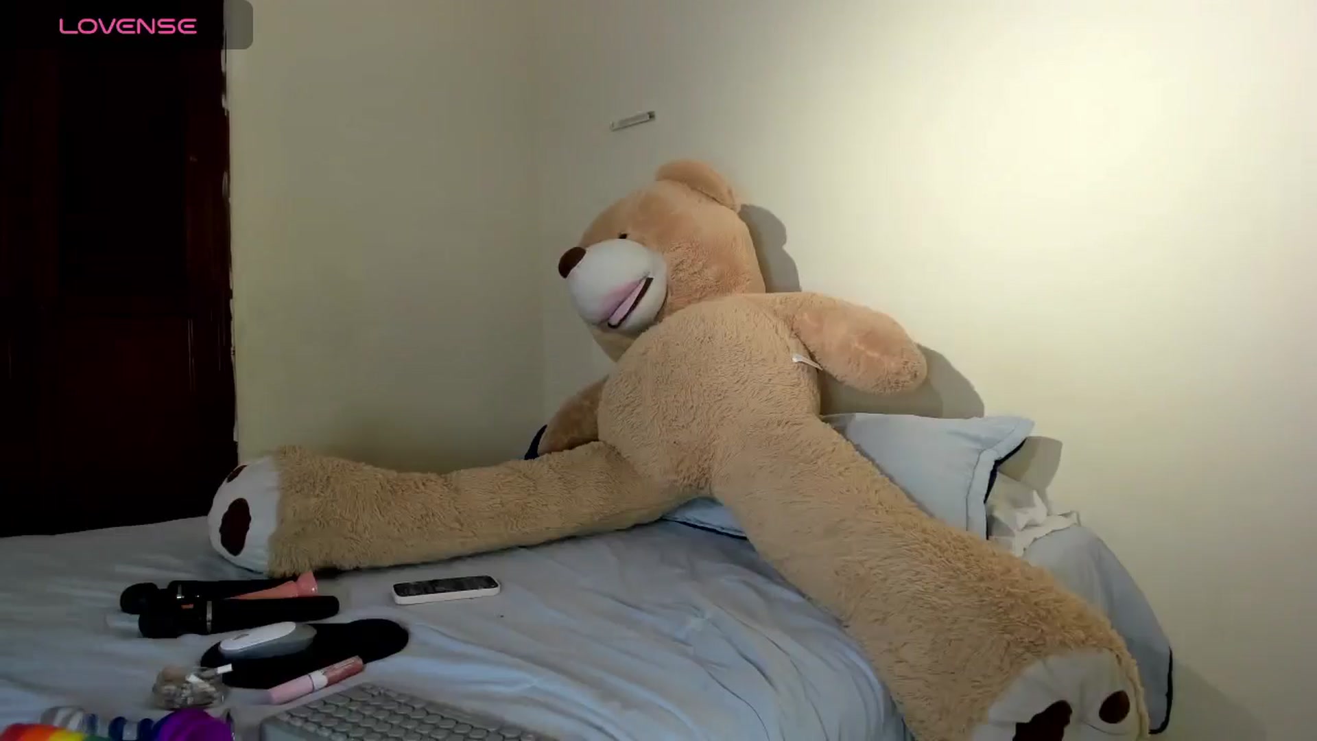 Gallery image thumbnail from bloodymary_'s myfreecams stream on, 04/30/2026, 05:02 image 13 of 20