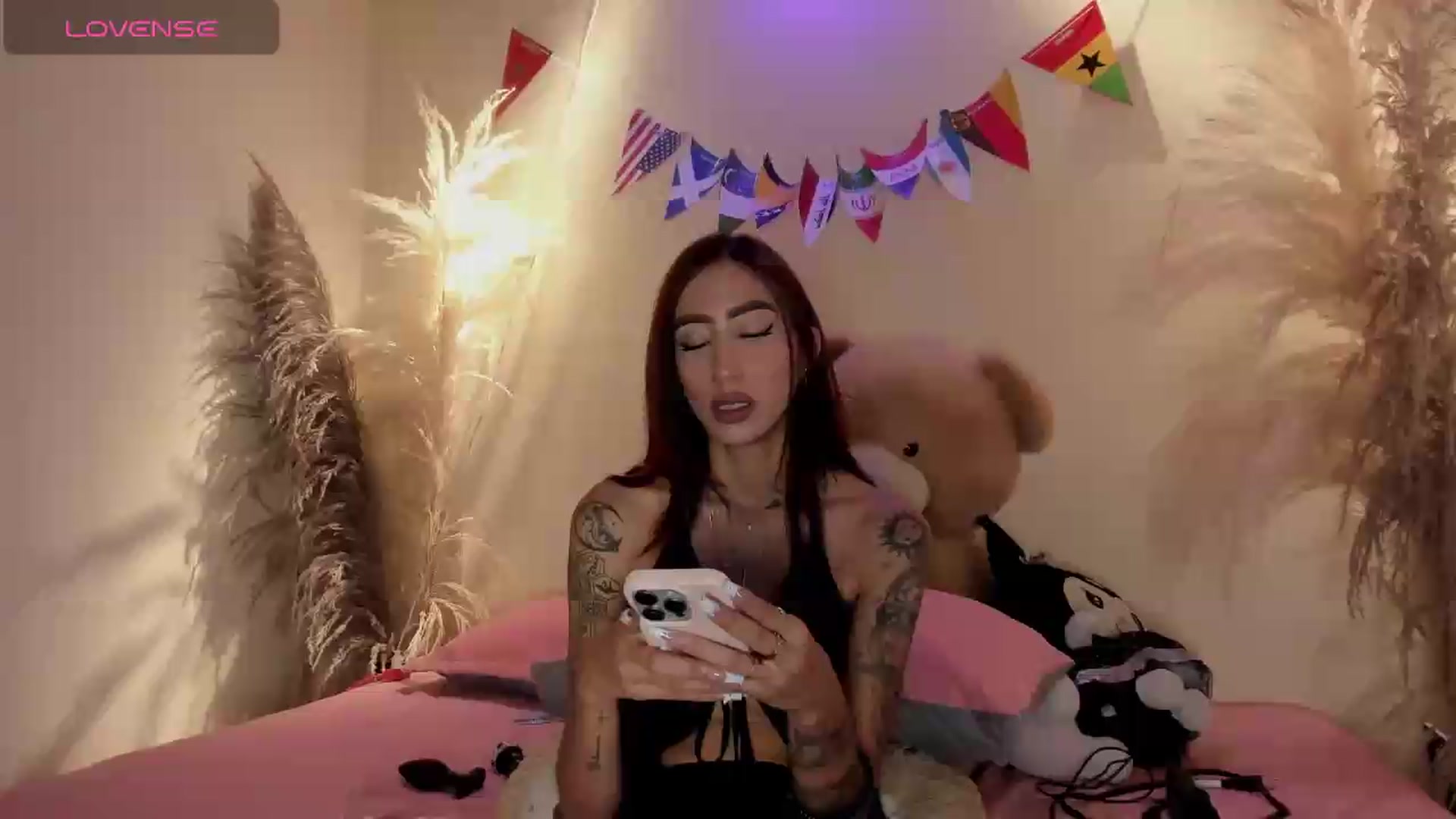 Gallery image thumbnail from bloodymary_'s myfreecams stream on, 06/19/2026, 07:52 image 1 of 20