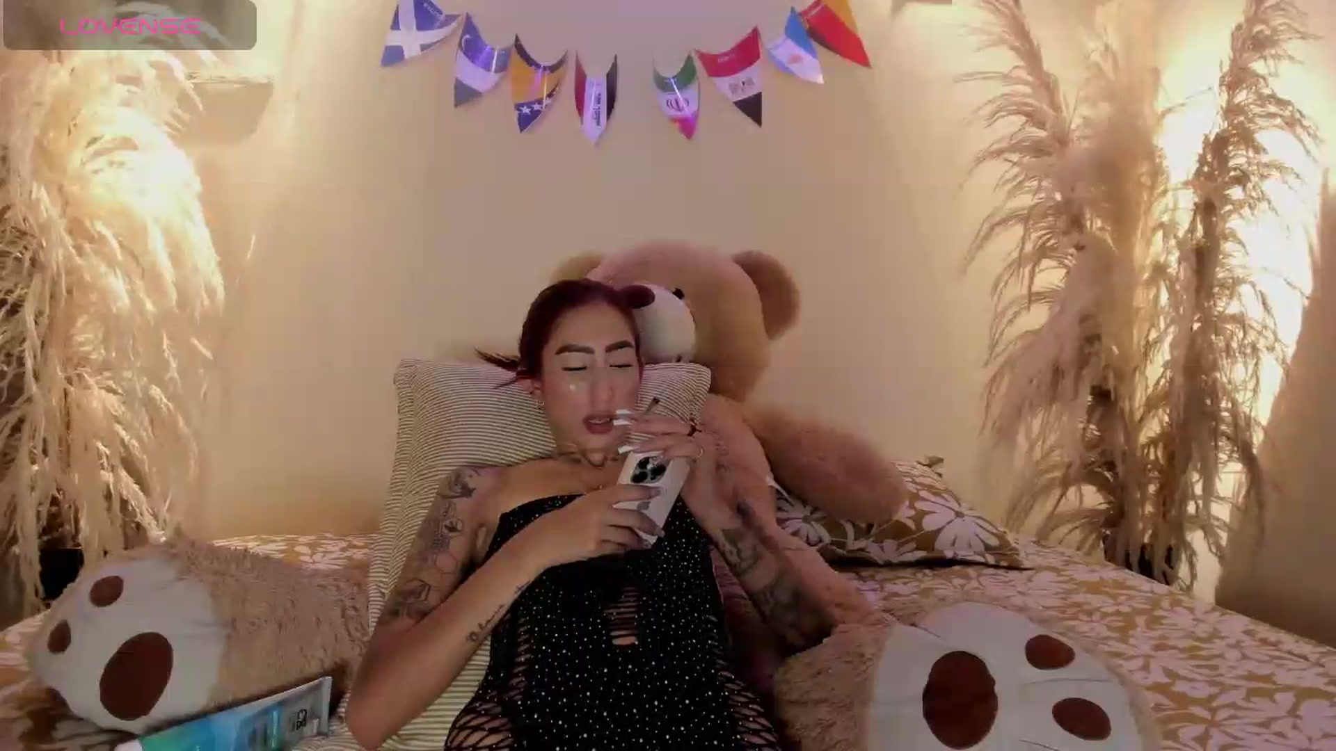 Gallery image thumbnail from bloodymary_'s myfreecams stream on, 07/01/2026, 06:23 image 12 of 20