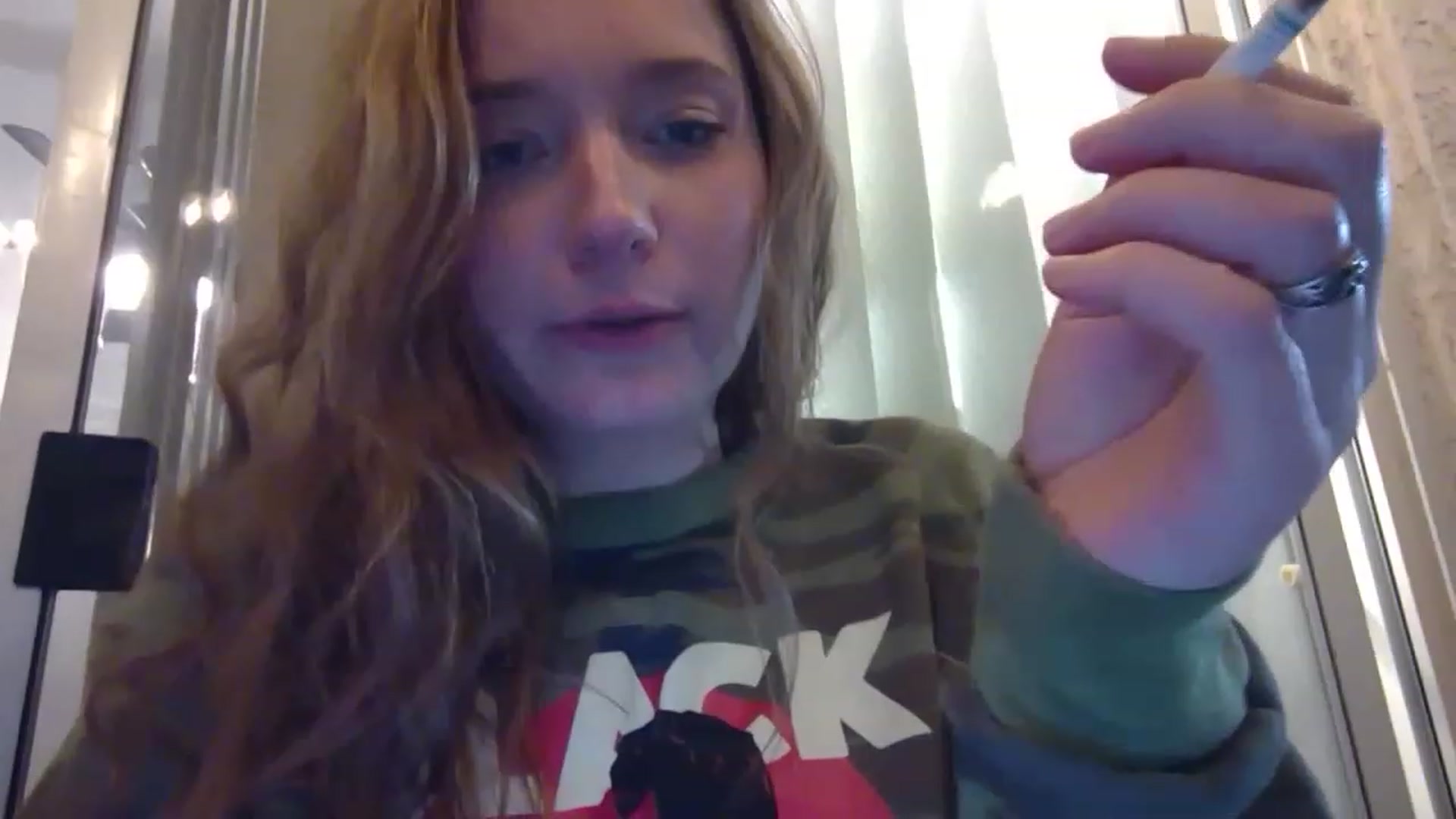Gallery image thumbnail from blu3gazer's myfreecams stream on, 11/26/2022, 11:28 image 11 of 20