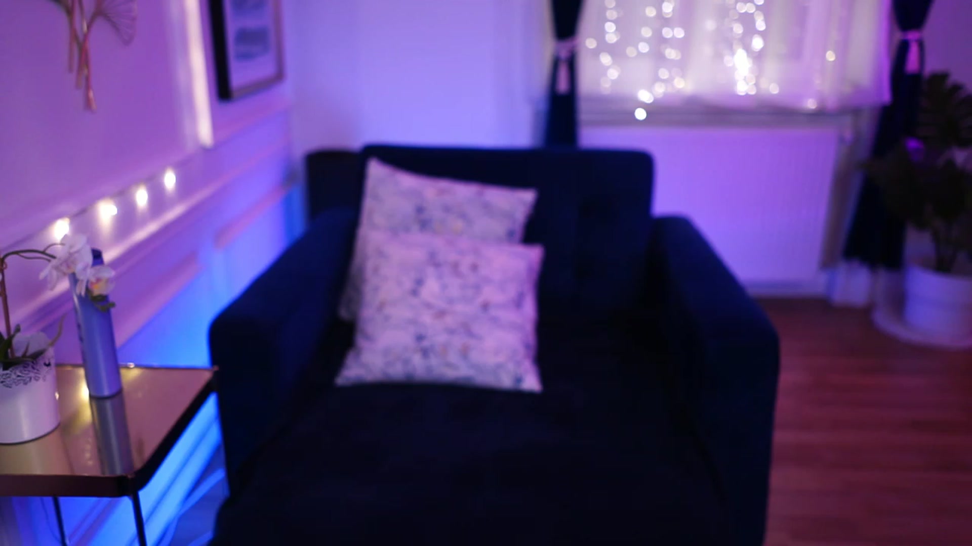 Gallery image thumbnail from blueexstacey's myfreecams stream on, 11/17/2022, 02:39 image 11 of 20
