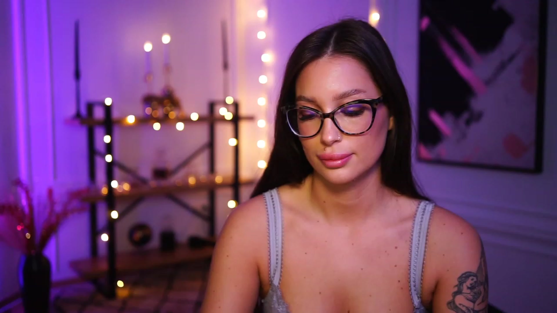 Gallery image thumbnail from blueexstacey's myfreecams stream on, 11/22/2022, 05:05 image 7 of 20