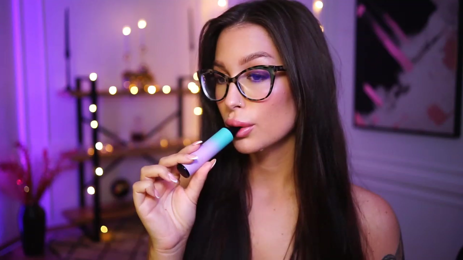Gallery image thumbnail from blueexstacey's myfreecams stream on, 11/23/2022, 04:24 image 5 of 20