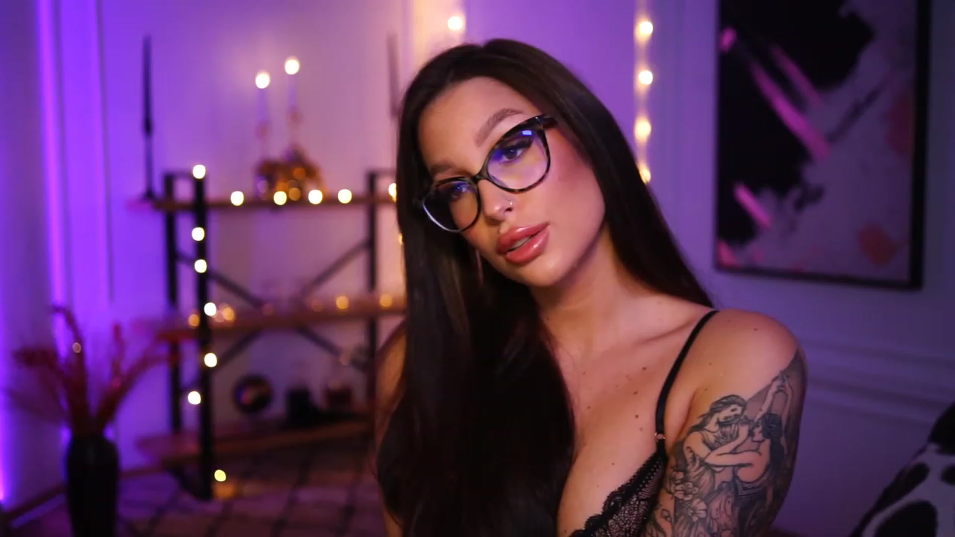 Gallery image thumbnail from blueexstacey's myfreecams stream on, 11/25/2022, 02:28 image 3 of 20