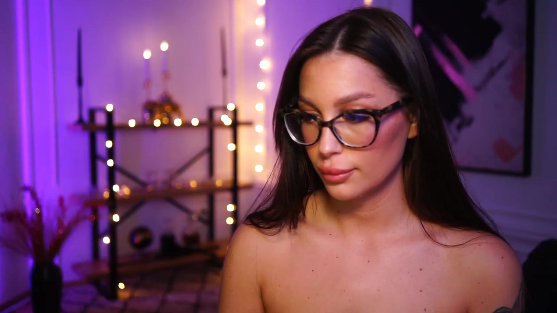 Gallery image thumbnail from blueexstacey's myfreecams stream on, 11/25/2022, 05:44 image 12 of 20