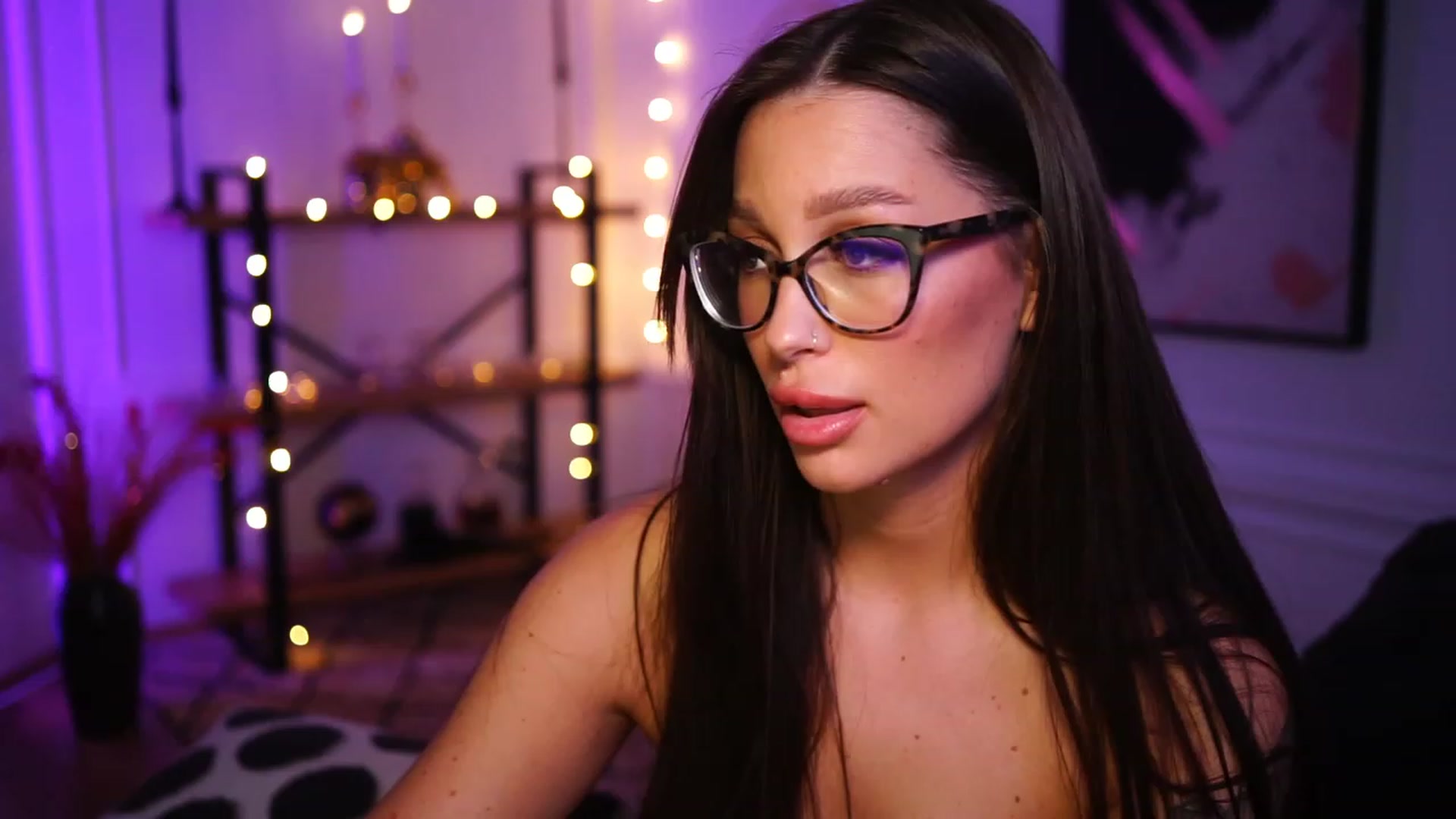 Gallery image thumbnail from blueexstacey's myfreecams stream on, 11/25/2022, 05:44 image 17 of 20