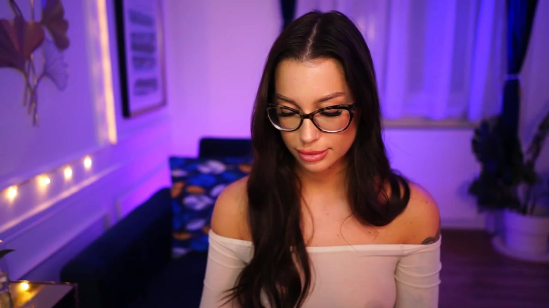 Gallery image thumbnail from blueexstacey's myfreecams stream on, 03/03/2023, 01:04 image 12 of 20