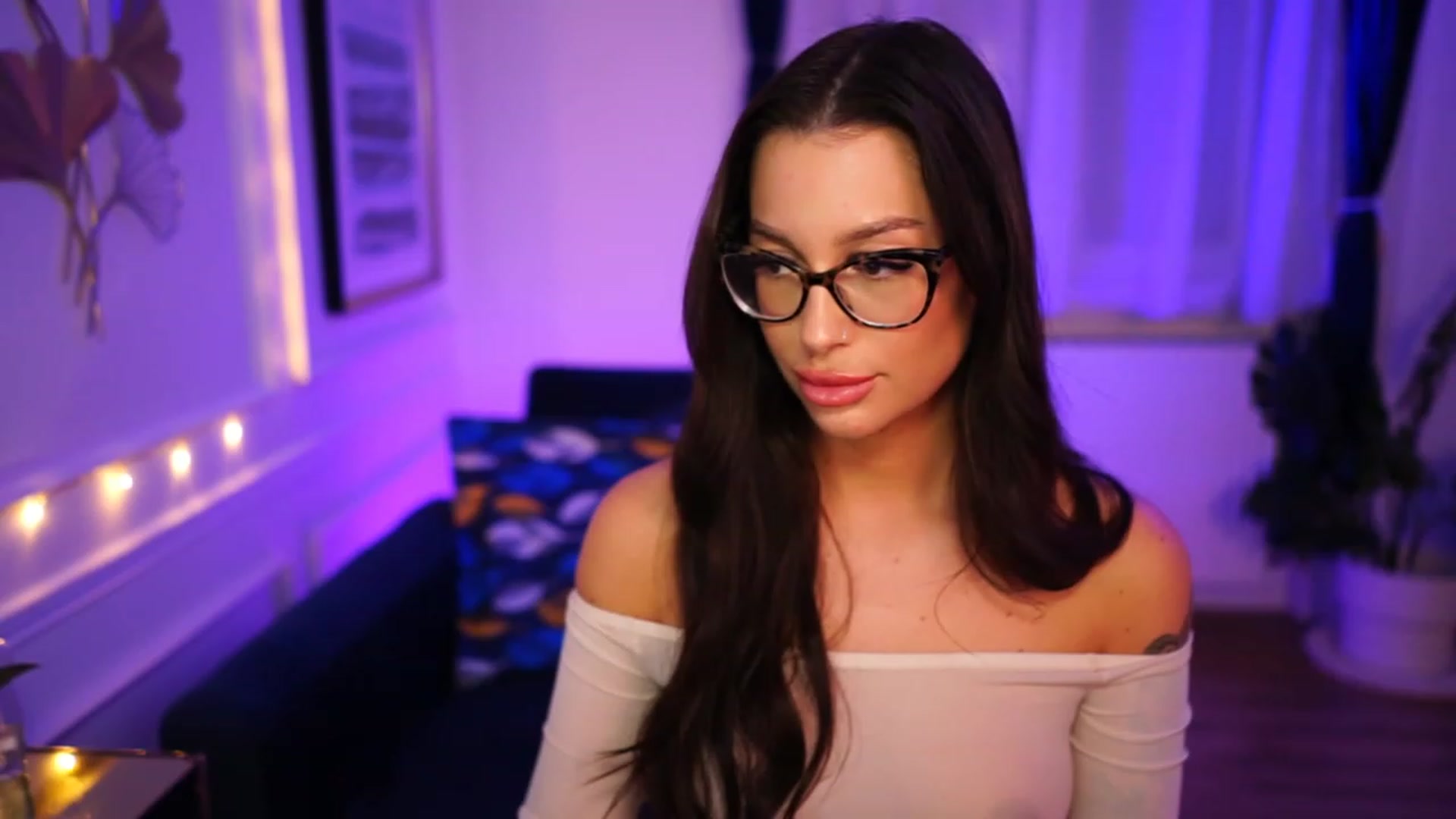 Gallery image thumbnail from blueexstacey's myfreecams stream on, 03/03/2023, 01:04 image 11 of 20