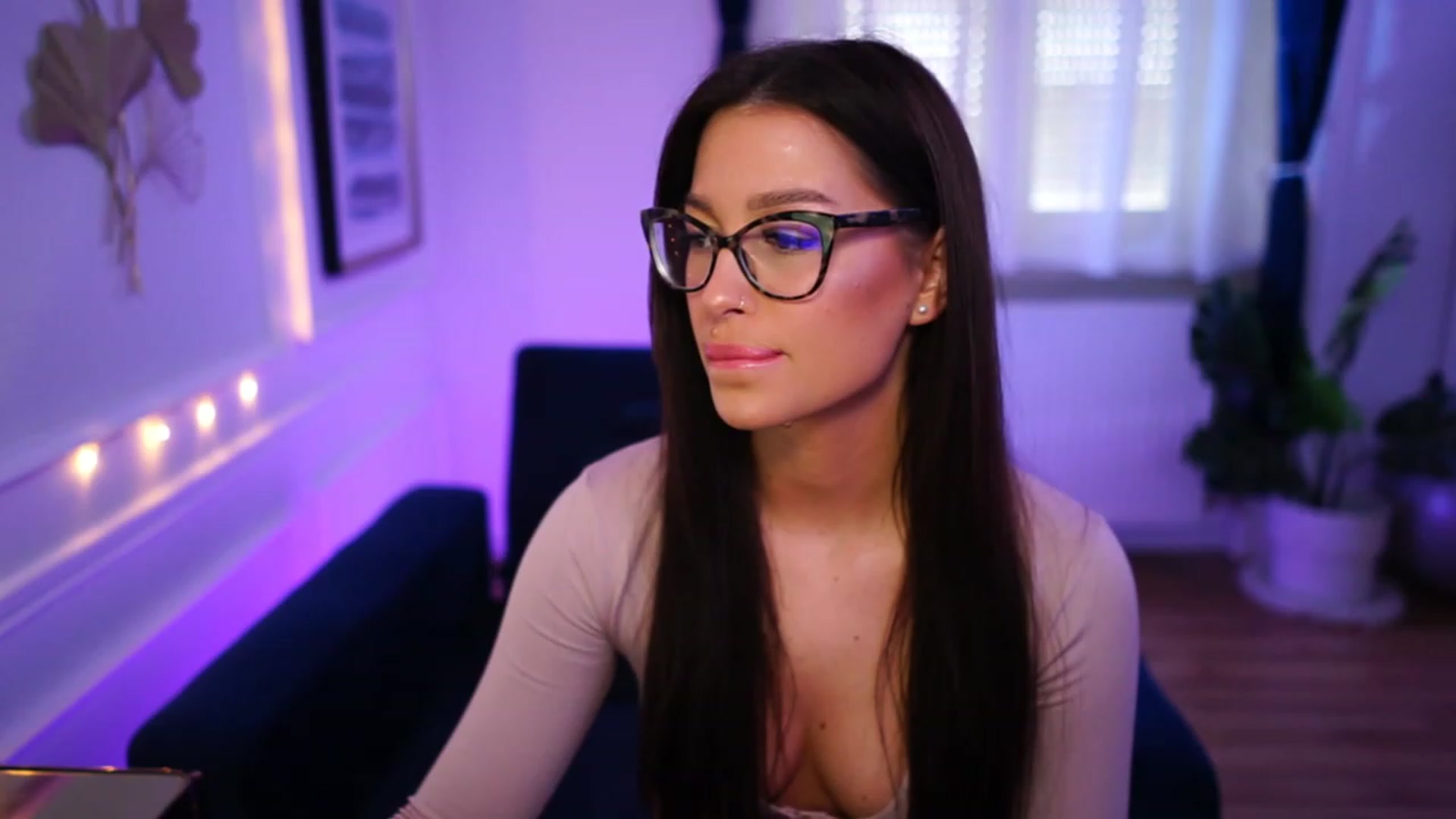 Gallery image thumbnail from blueexstacey's myfreecams stream on, 03/11/2023, 13:41 image 1 of 20