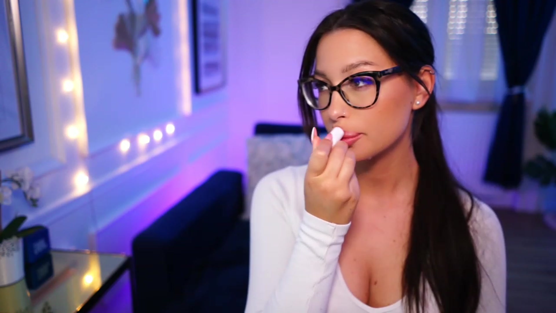 Gallery image thumbnail from blueexstacey's myfreecams stream on, 03/20/2023, 15:42 image 19 of 20