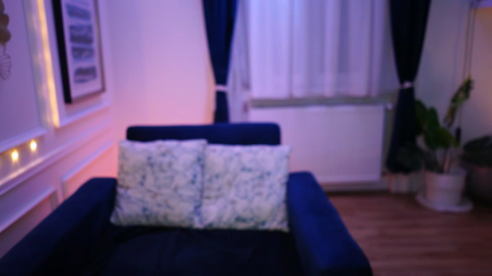 Gallery image thumbnail from blueexstacey's myfreecams stream on, 04/09/2023, 23:05 image 8 of 20