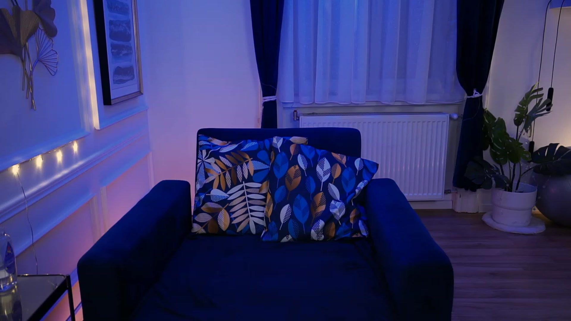 Gallery image thumbnail from blueexstacey's myfreecams stream on, 05/07/2023, 23:09 image 6 of 20
