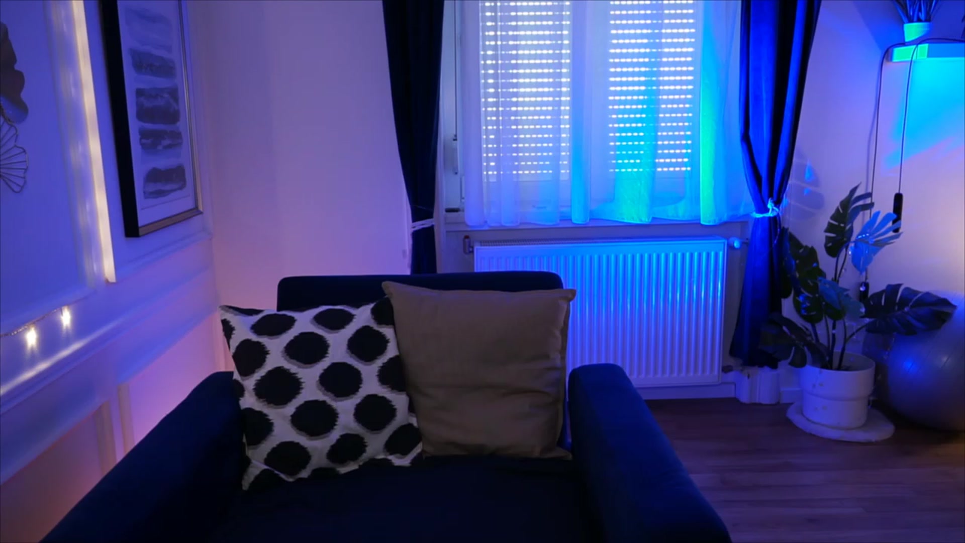 Gallery image thumbnail from blueexstacey's myfreecams stream on, 06/01/2023, 13:33 image 15 of 20