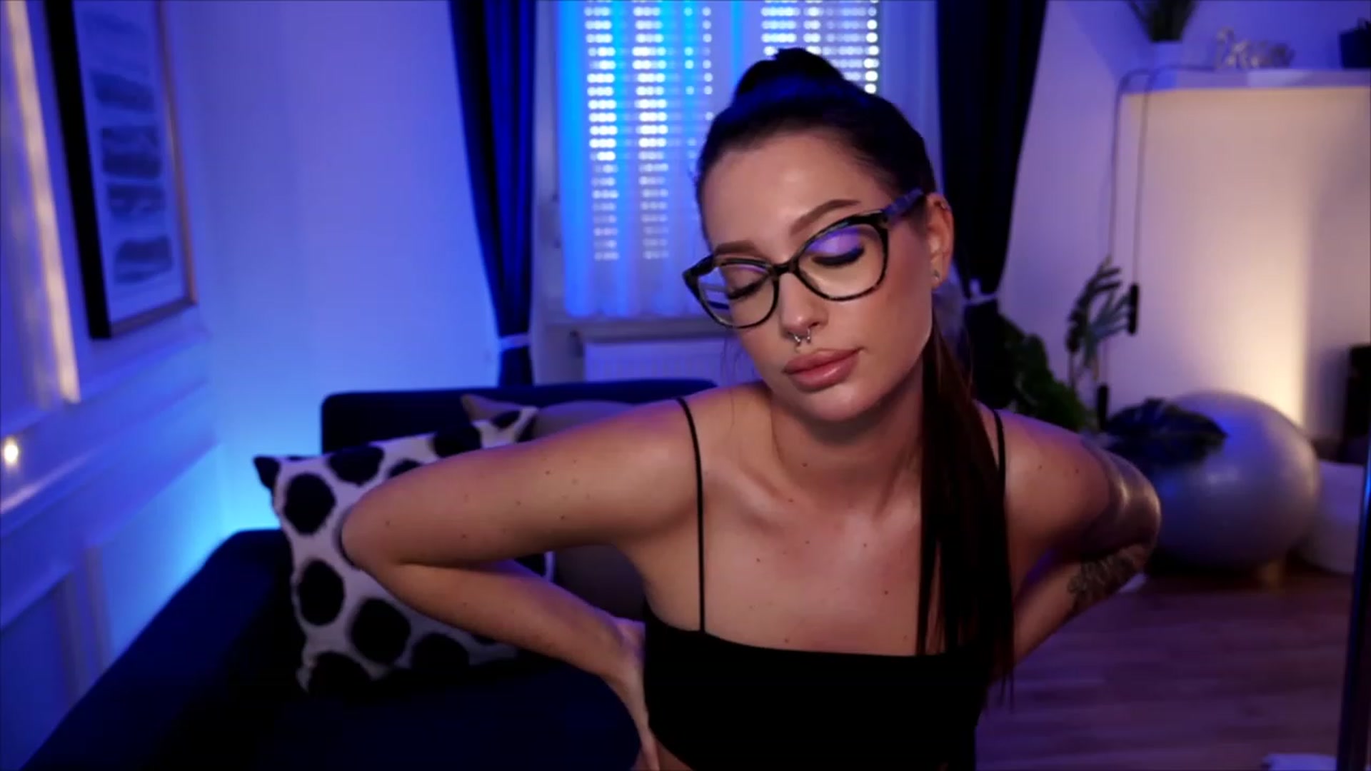 Gallery image thumbnail from blueexstacey's myfreecams stream on, 06/16/2023, 14:01 image 15 of 20