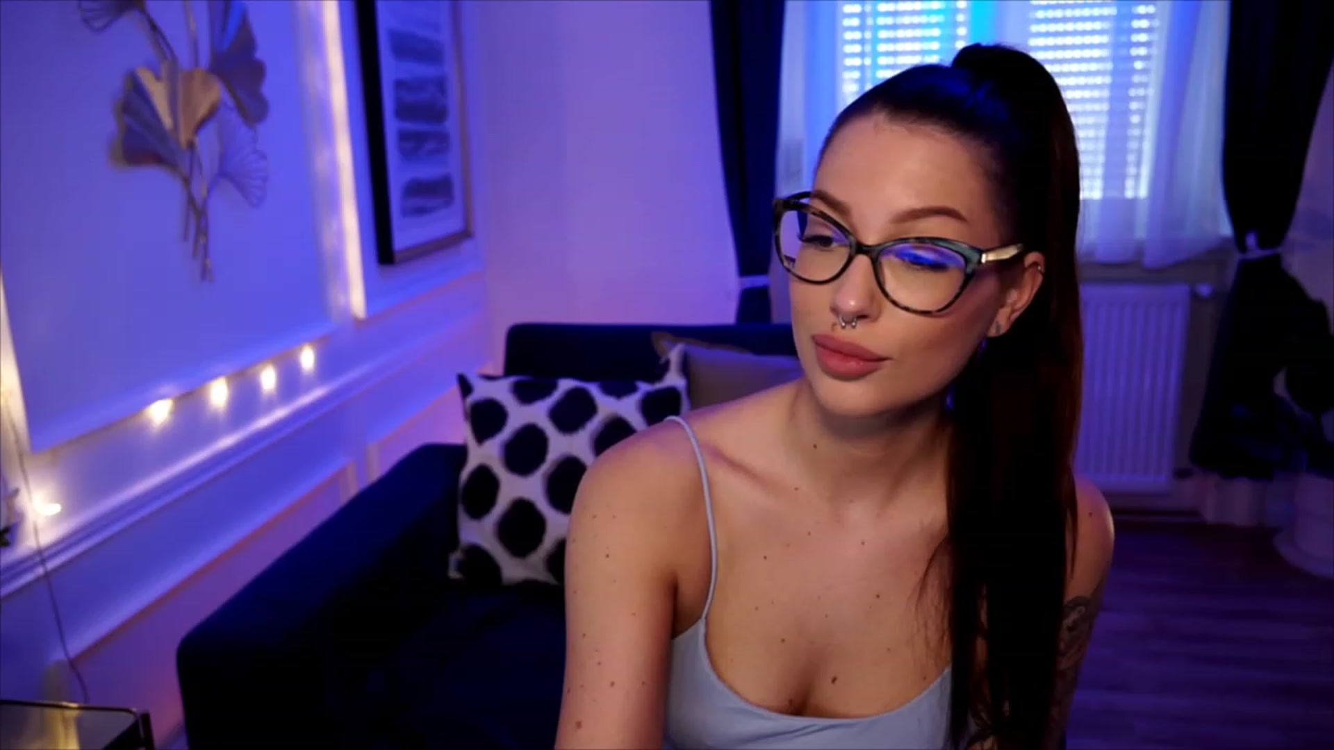 Gallery image thumbnail from blueexstacey's myfreecams stream on, 06/21/2023, 10:10 image 8 of 20