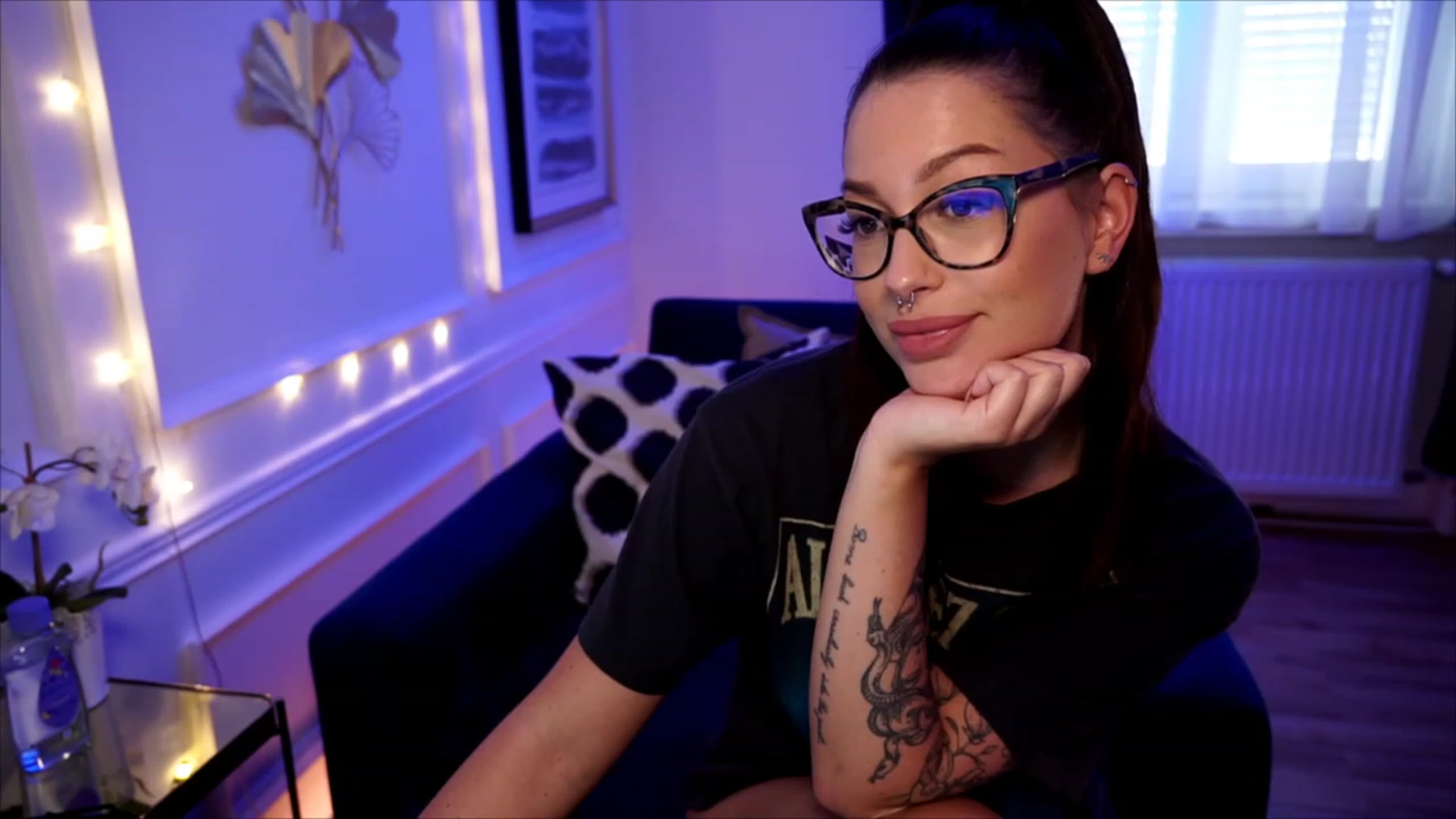 Gallery image thumbnail from blueexstacey's myfreecams stream on, 06/21/2023, 14:48 image 5 of 20