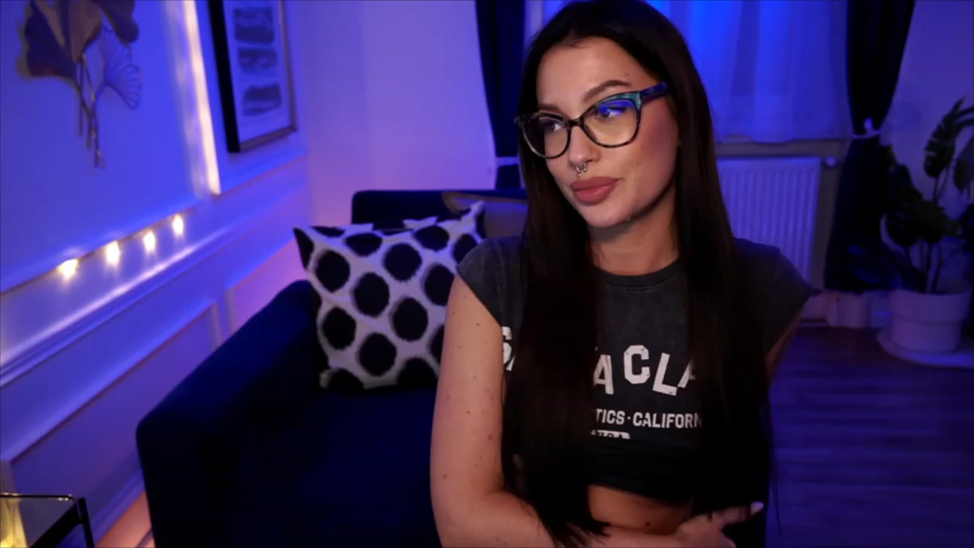 Gallery image thumbnail from blueexstacey's myfreecams stream on, 06/22/2023, 22:52 image 20 of 20