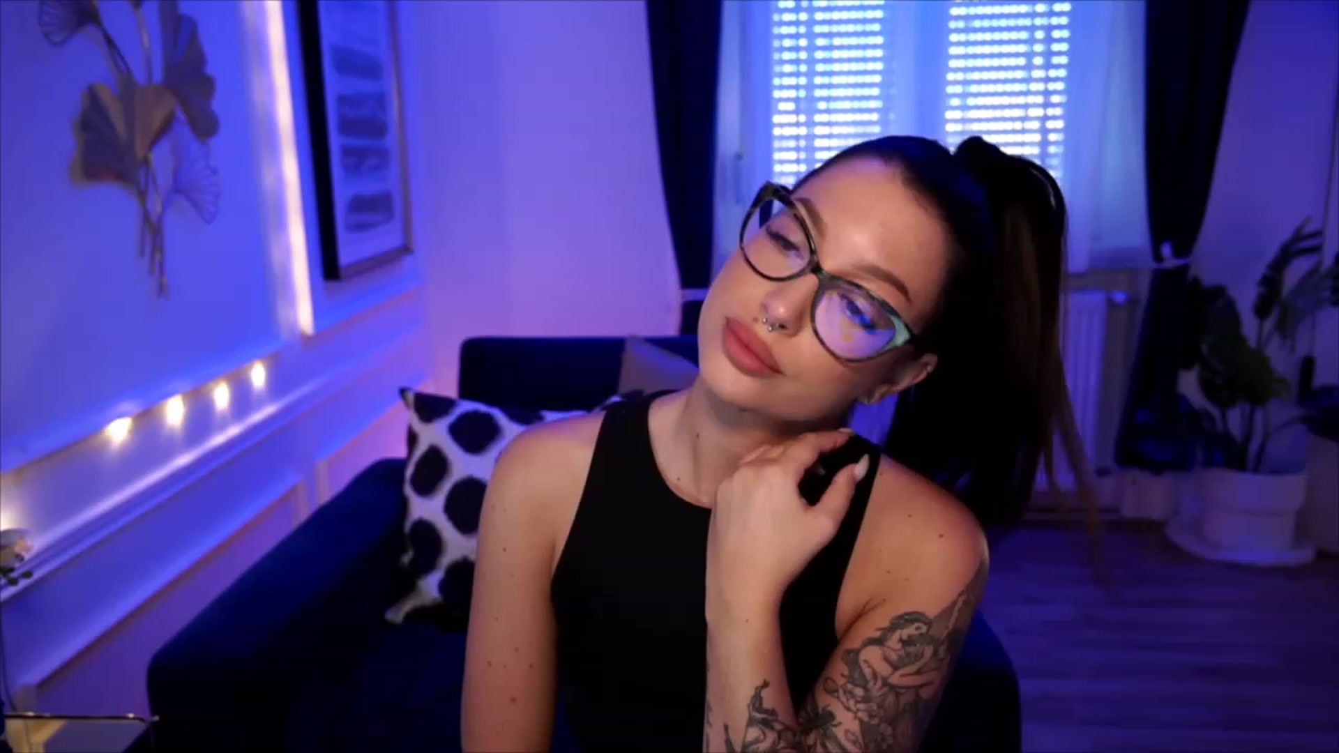 Gallery image thumbnail from blueexstacey's myfreecams stream on, 06/24/2023, 05:20 image 18 of 20