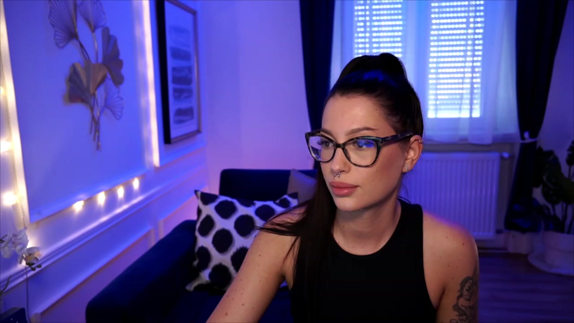 Gallery image thumbnail from blueexstacey's myfreecams stream on, 06/24/2023, 07:04 image 8 of 20