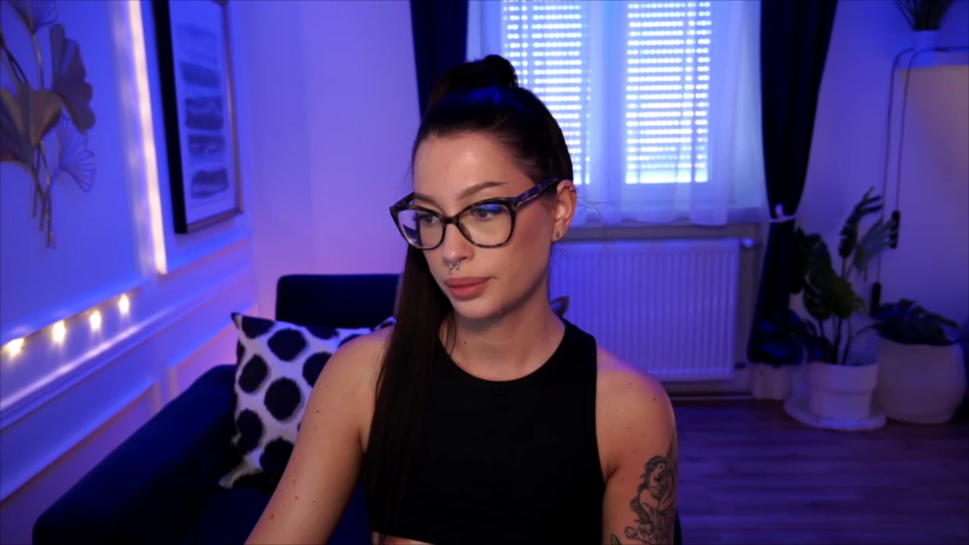 Gallery image thumbnail from blueexstacey's myfreecams stream on, 06/24/2023, 07:04 image 20 of 20