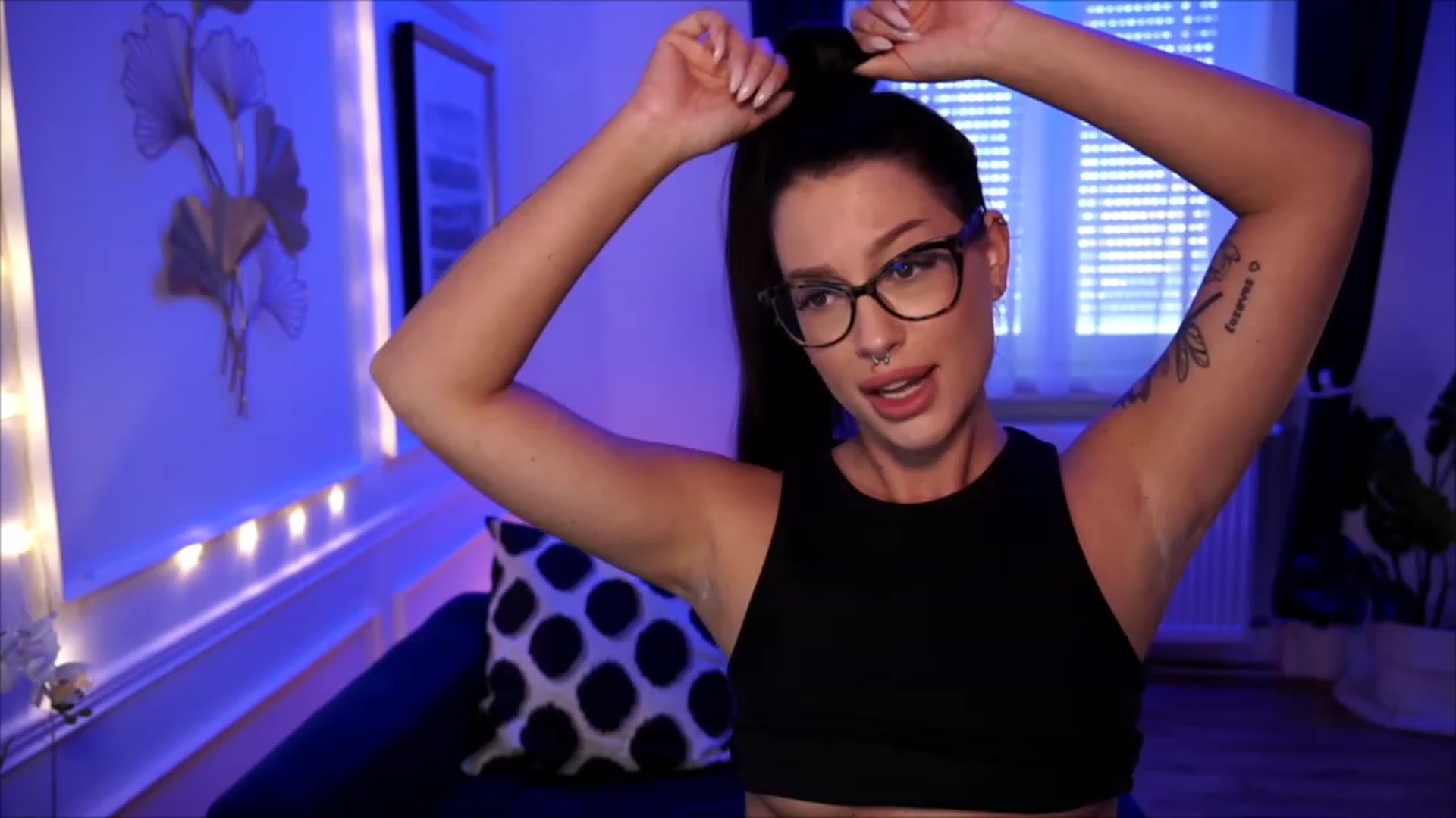 Gallery image thumbnail from blueexstacey's myfreecams stream on, 06/24/2023, 07:04 image 6 of 20