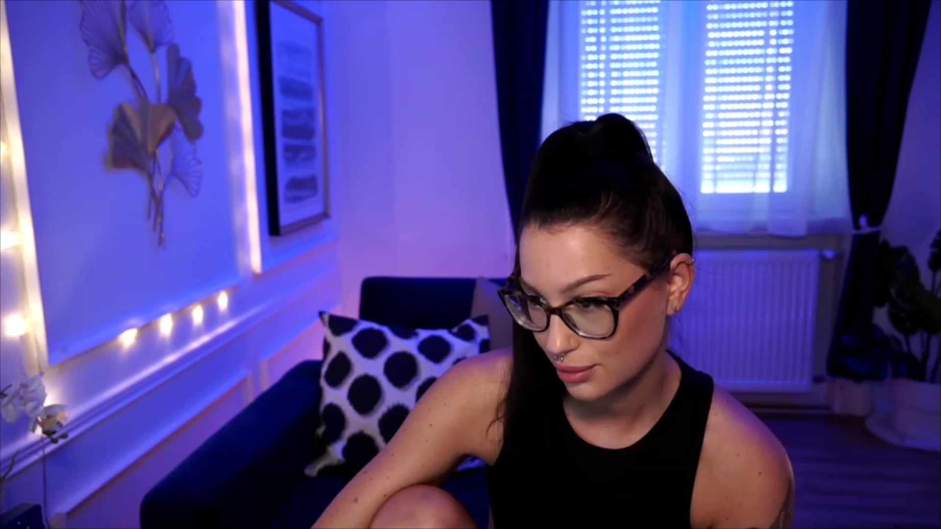 Gallery image thumbnail from blueexstacey's myfreecams stream on, 06/24/2023, 07:04 image 9 of 20