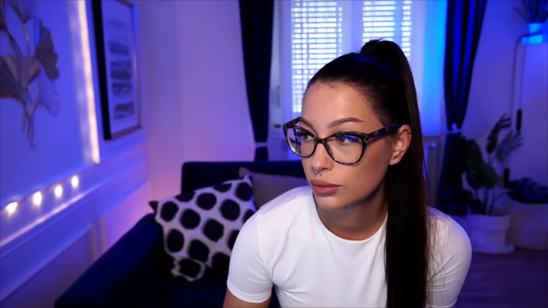 Gallery image thumbnail from blueexstacey's myfreecams stream on, 06/27/2023, 11:26 image 4 of 20