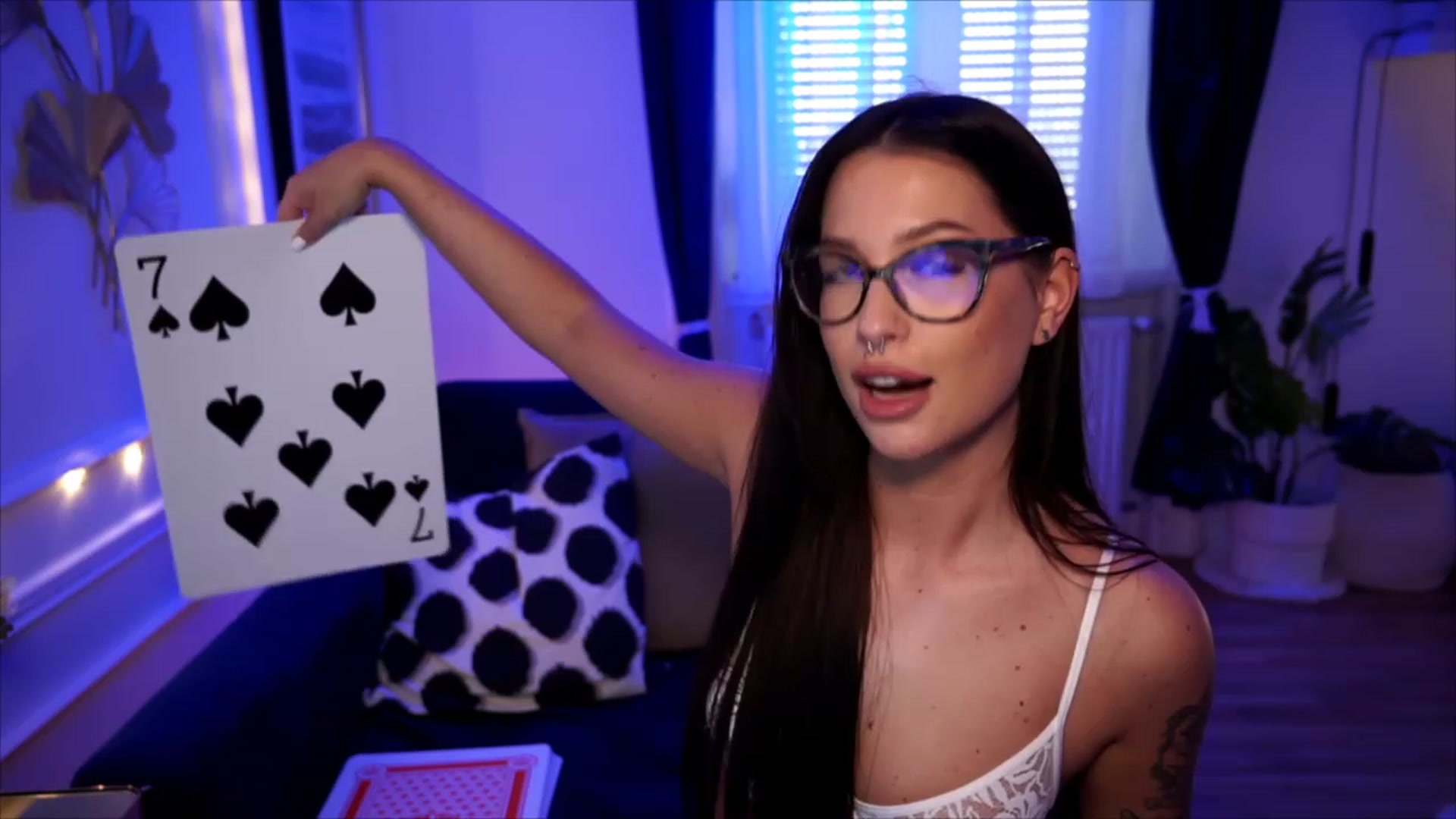 Gallery image thumbnail from blueexstacey's myfreecams stream on, 07/07/2023, 15:00 image 8 of 20