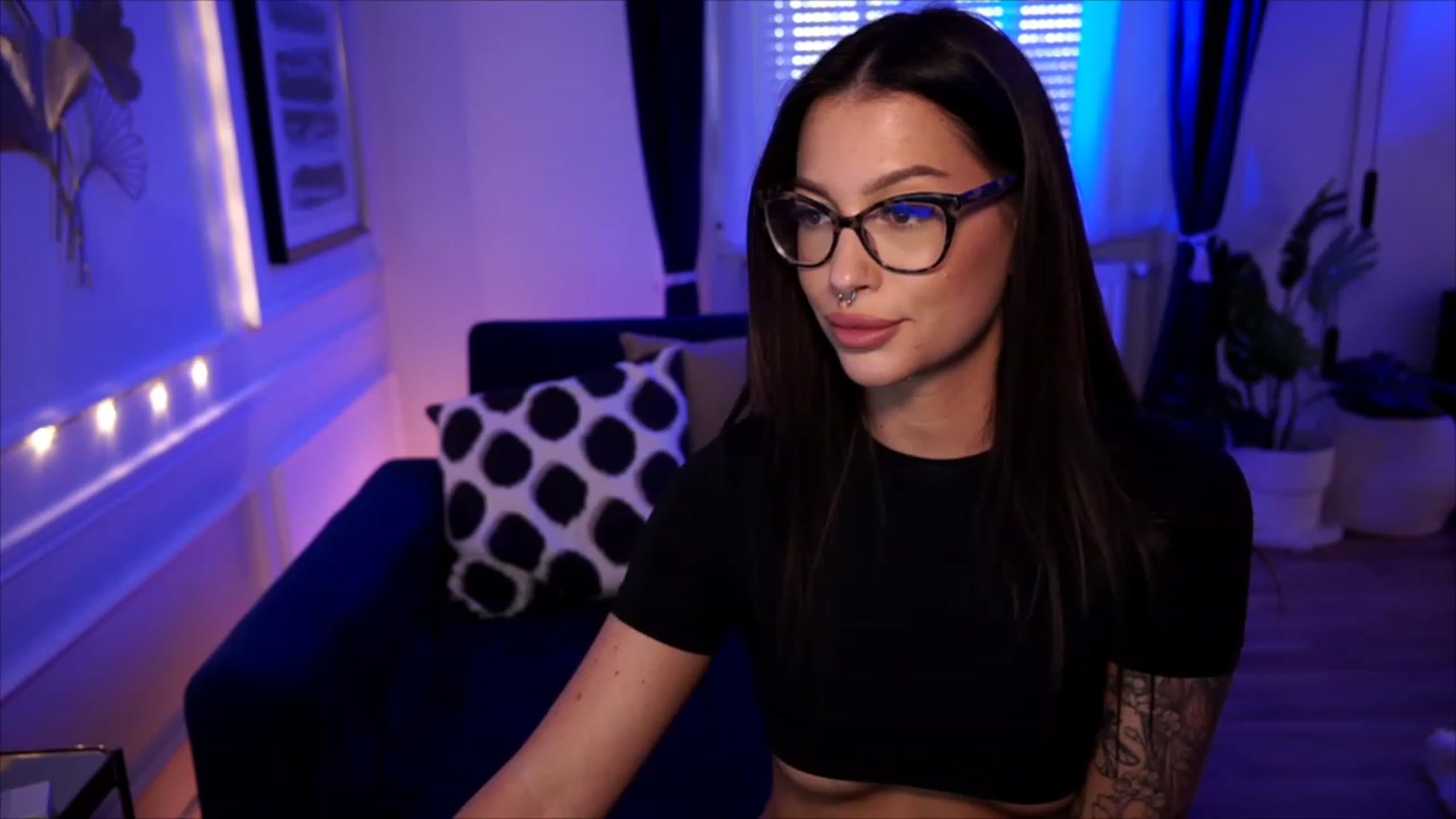 Gallery image thumbnail from blueexstacey's myfreecams stream on, 07/10/2023, 13:05 image 7 of 20