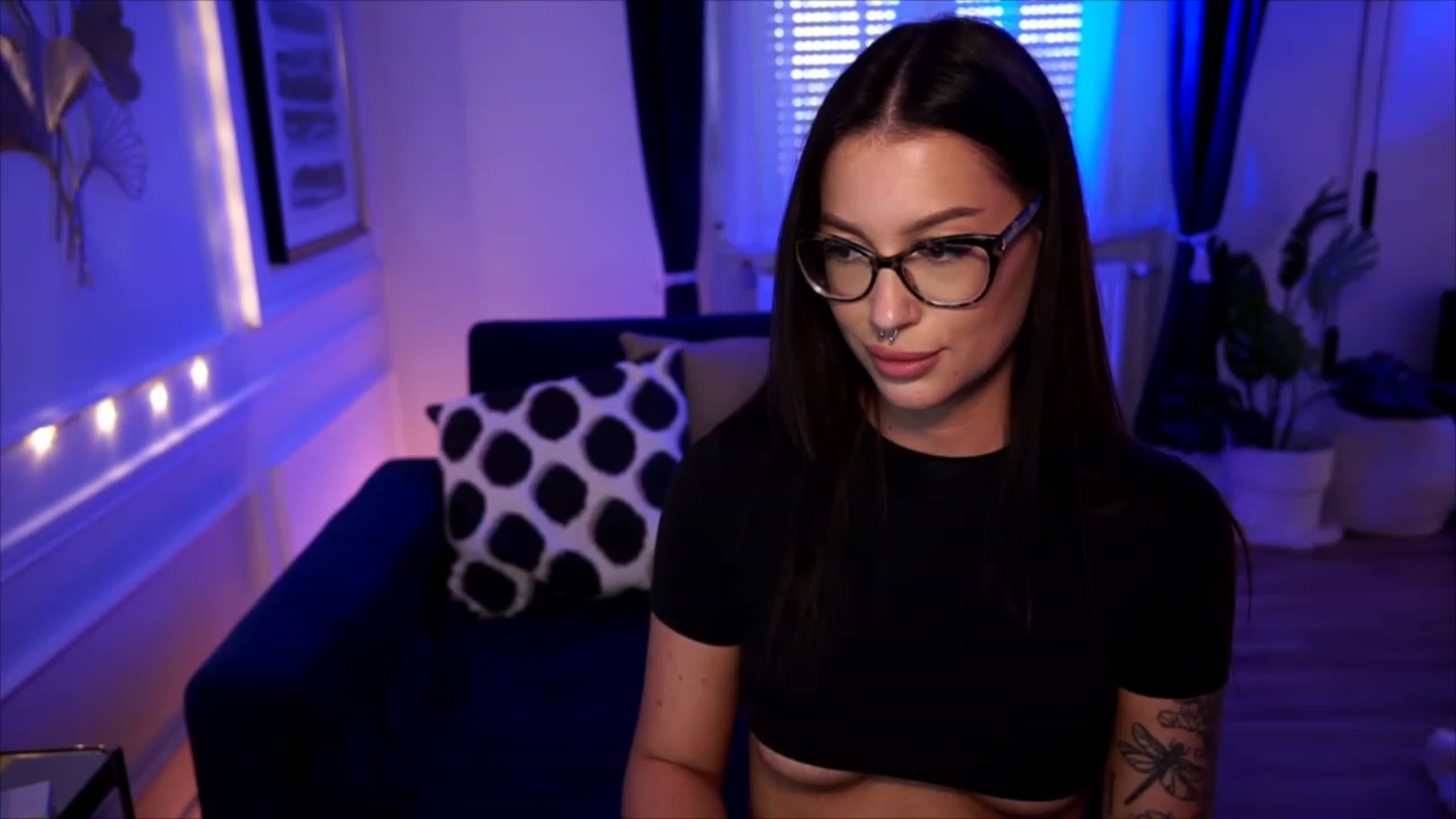 Gallery image thumbnail from blueexstacey's myfreecams stream on, 07/10/2023, 13:05 image 6 of 20