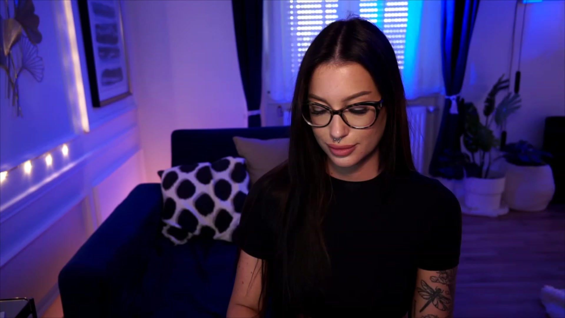 Gallery image thumbnail from blueexstacey's myfreecams stream on, 07/10/2023, 13:05 image 14 of 20