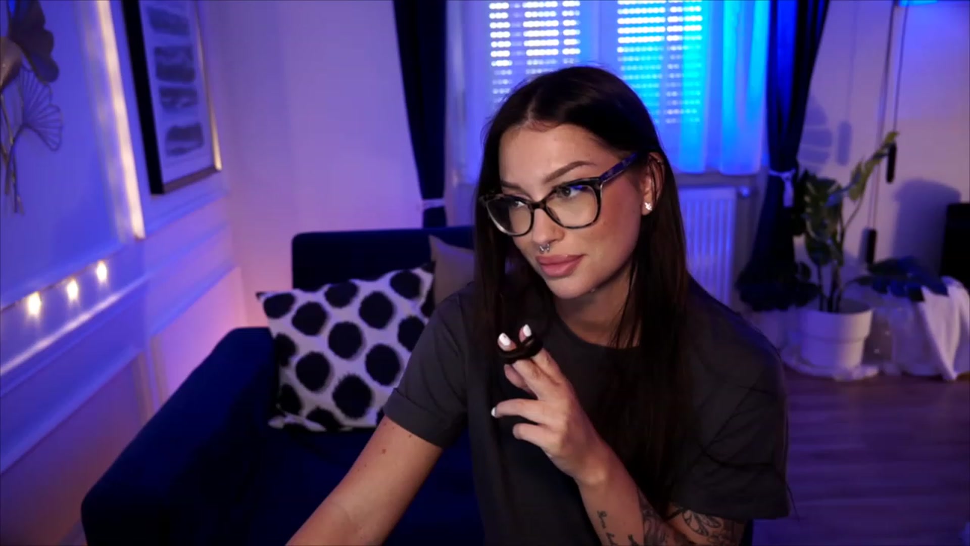 Gallery image thumbnail from blueexstacey's myfreecams stream on, 07/29/2023, 15:00 image 13 of 20