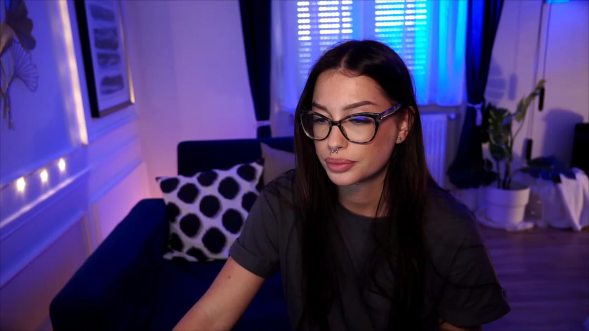 Gallery image thumbnail from blueexstacey's myfreecams stream on, 07/29/2023, 15:00 image 12 of 20
