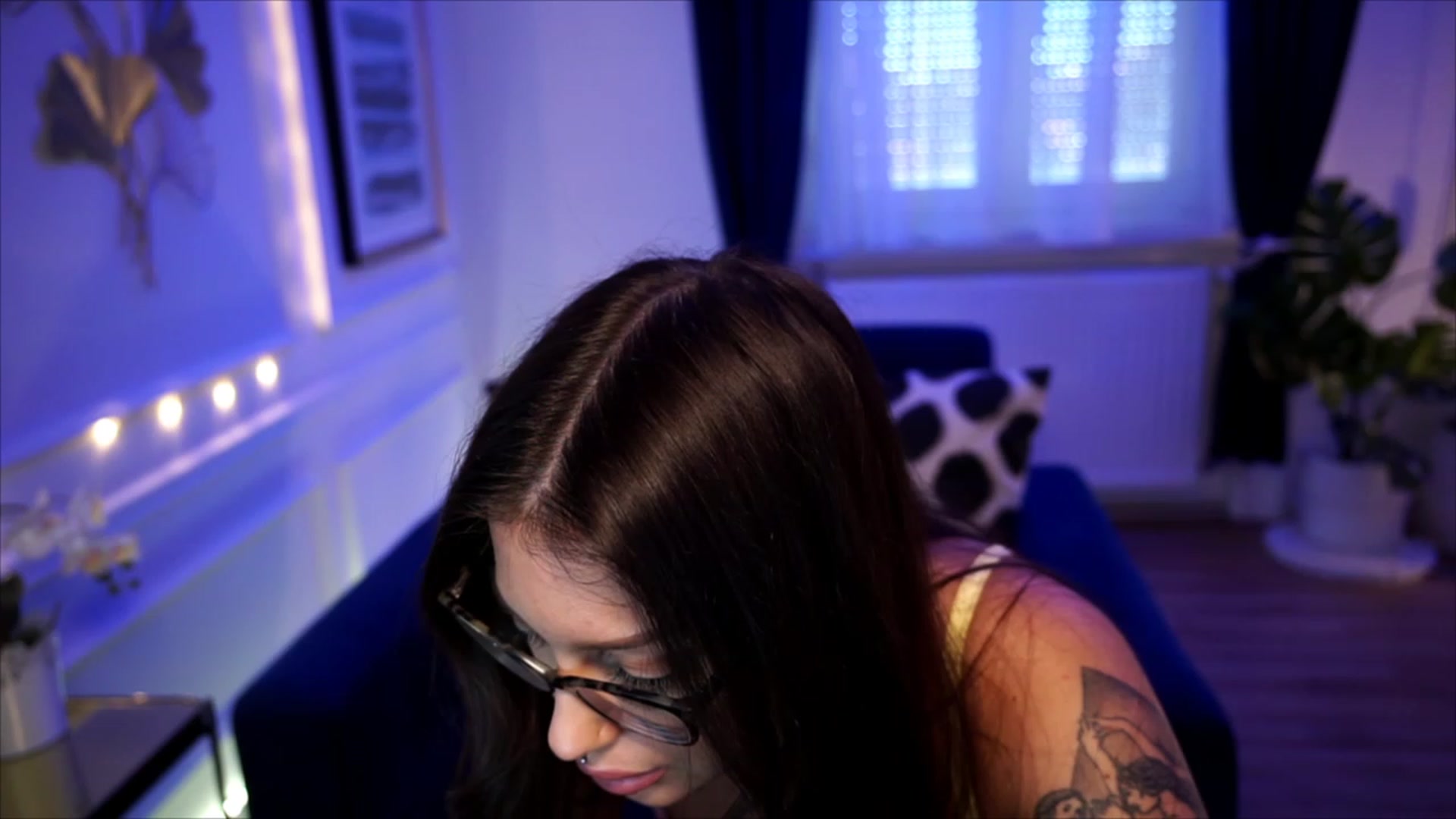 Gallery image thumbnail from blueexstacey's myfreecams stream on, 08/10/2023, 11:08 image 11 of 20