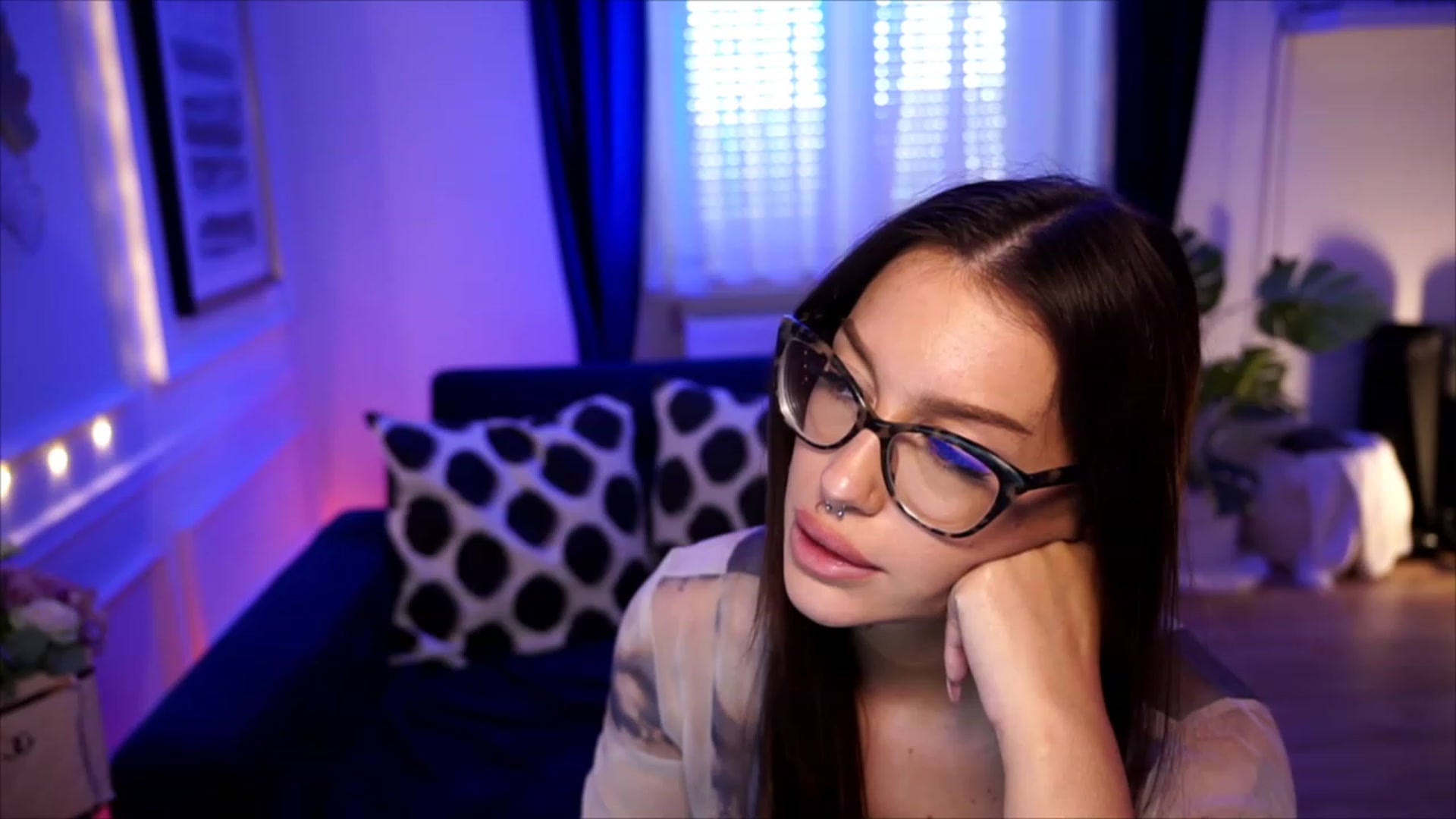 Gallery image thumbnail from blueexstacey's myfreecams stream on, 08/21/2023, 14:55 image 5 of 20